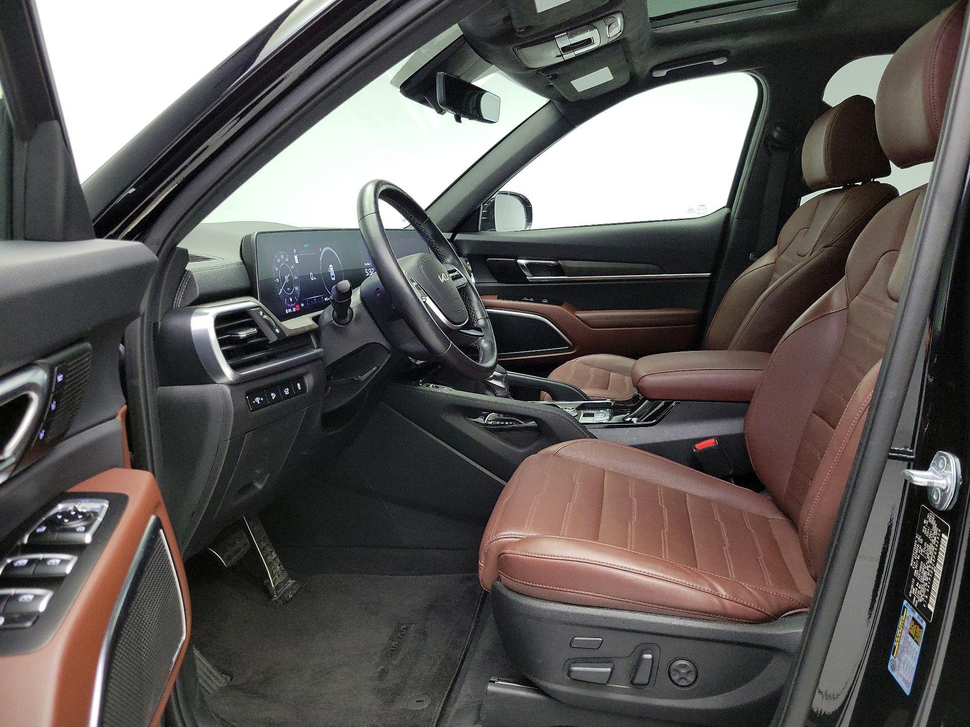 Thumbnail: 2023 Kia Telluride - 11