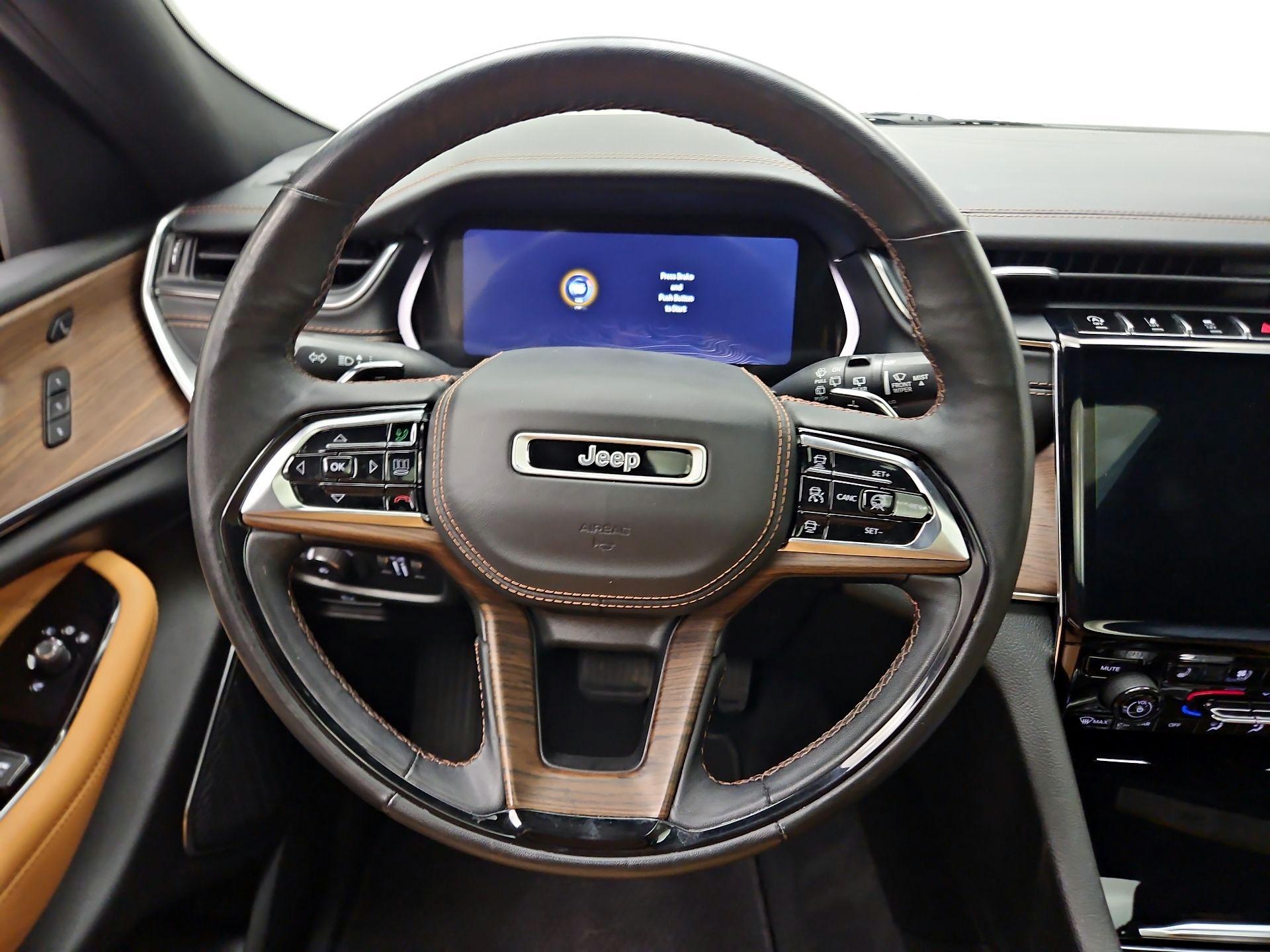 Thumbnail: 2023 Jeep Grand Cherokee - 10