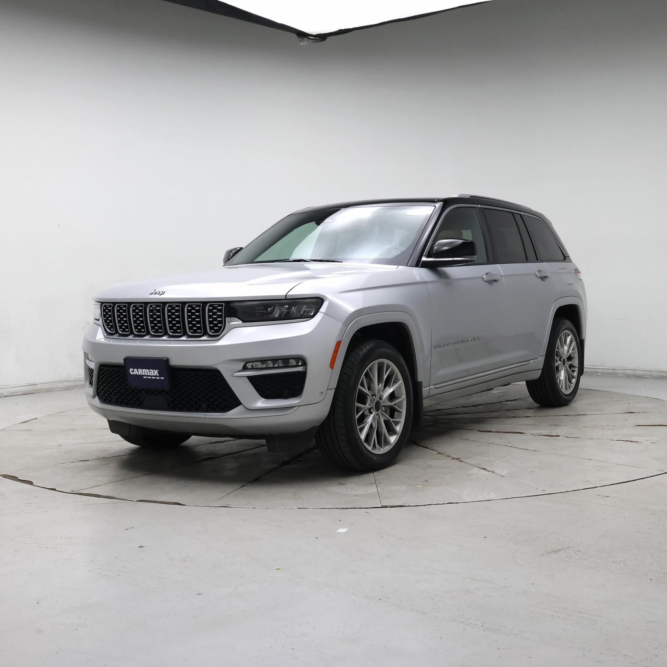 Thumbnail: 2023 Jeep Grand Cherokee - 4