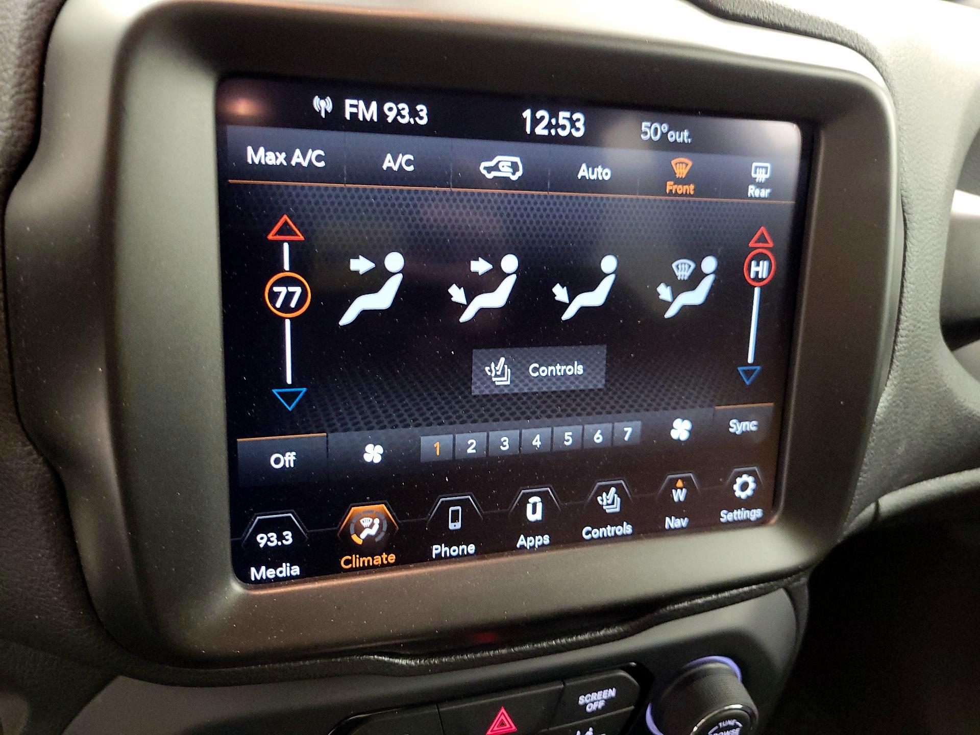 Thumbnail: 2022 Jeep Renegade - 17