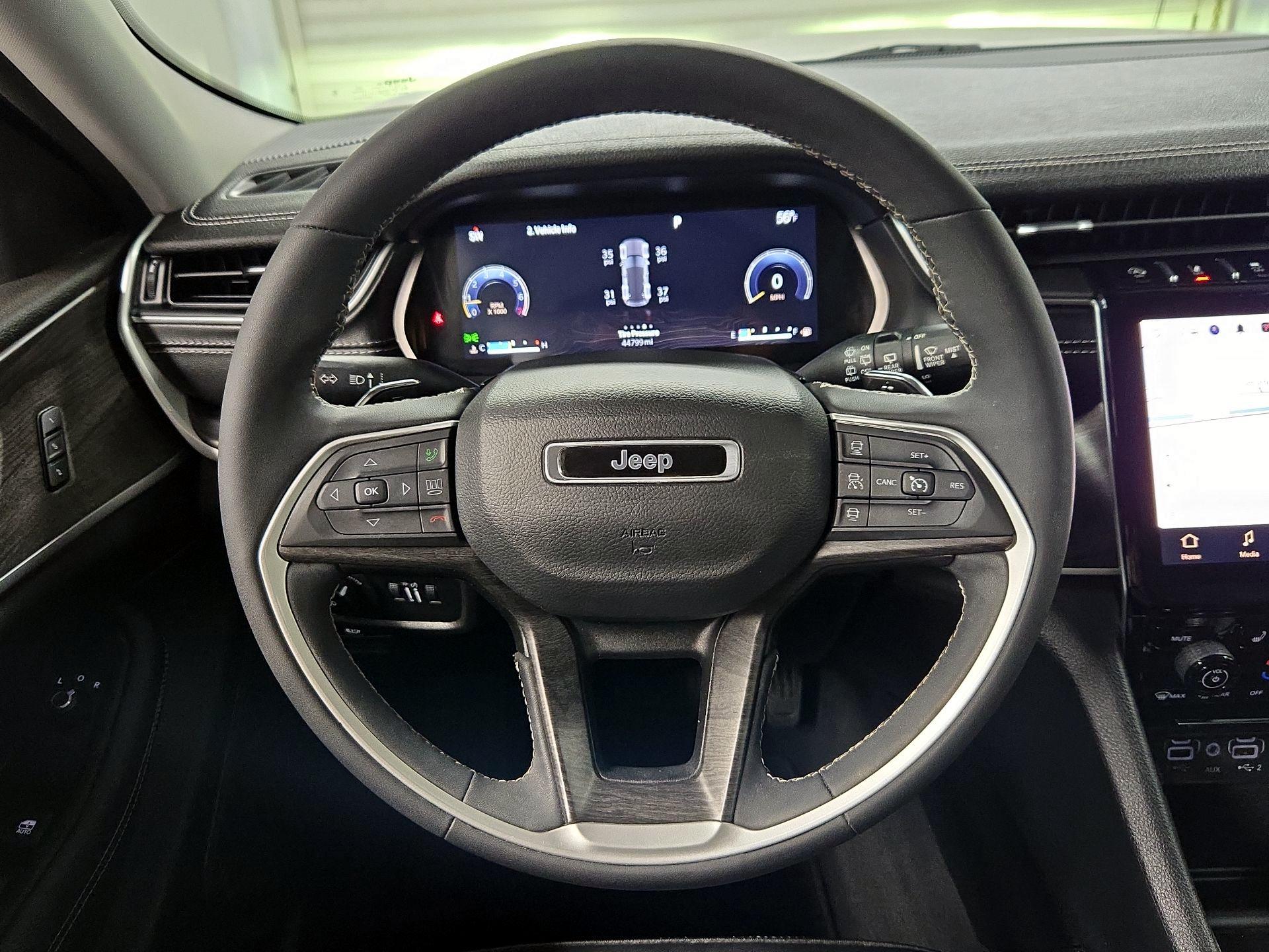 Thumbnail: 2023 Jeep Grand Cherokee - 10