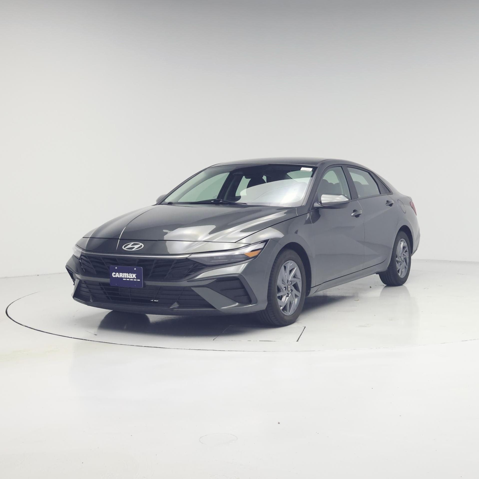 Thumbnail: 2024 Hyundai Elantra - 4