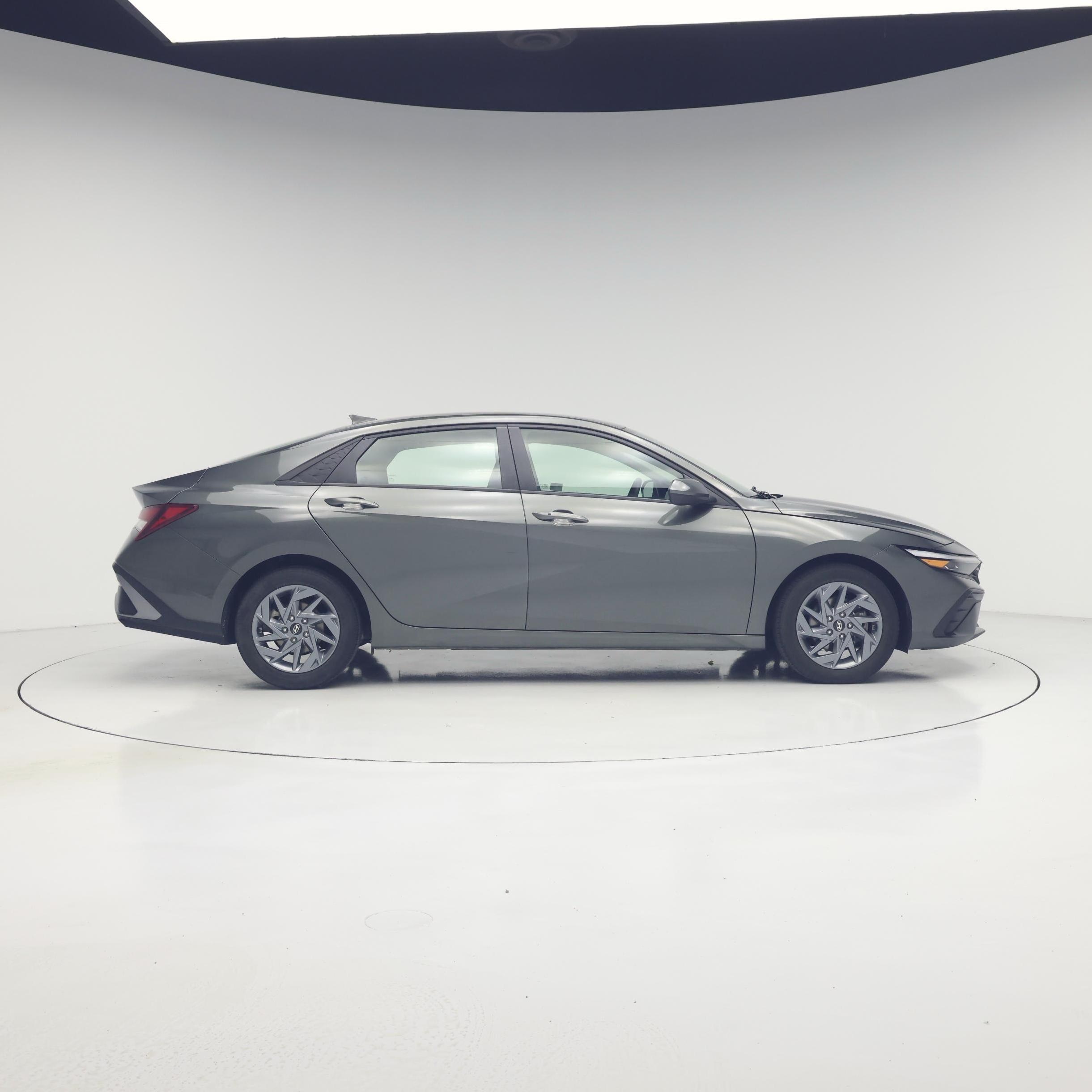 Thumbnail: 2024 Hyundai Elantra - 7