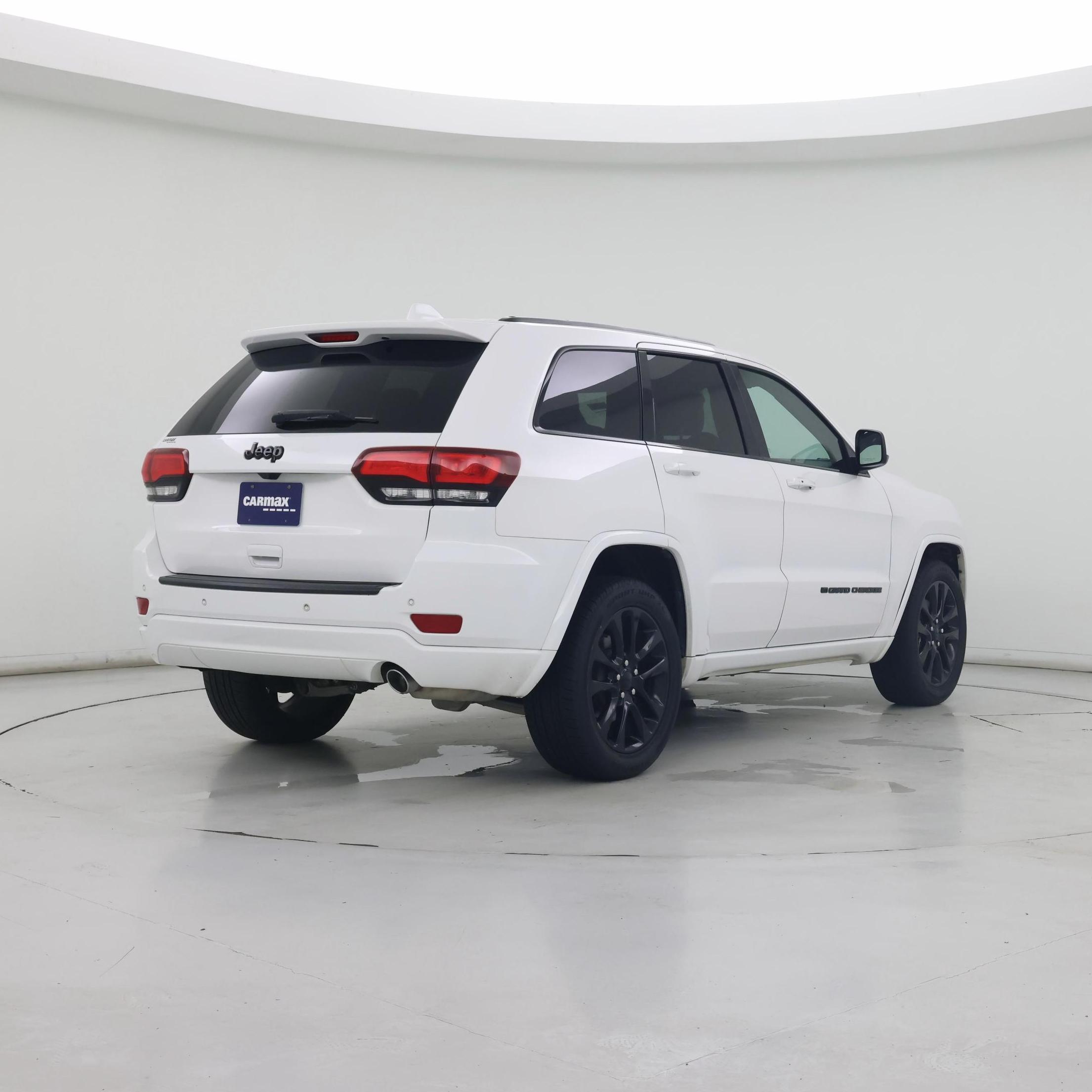 Thumbnail: 2022 Jeep Grand Cherokee - 8