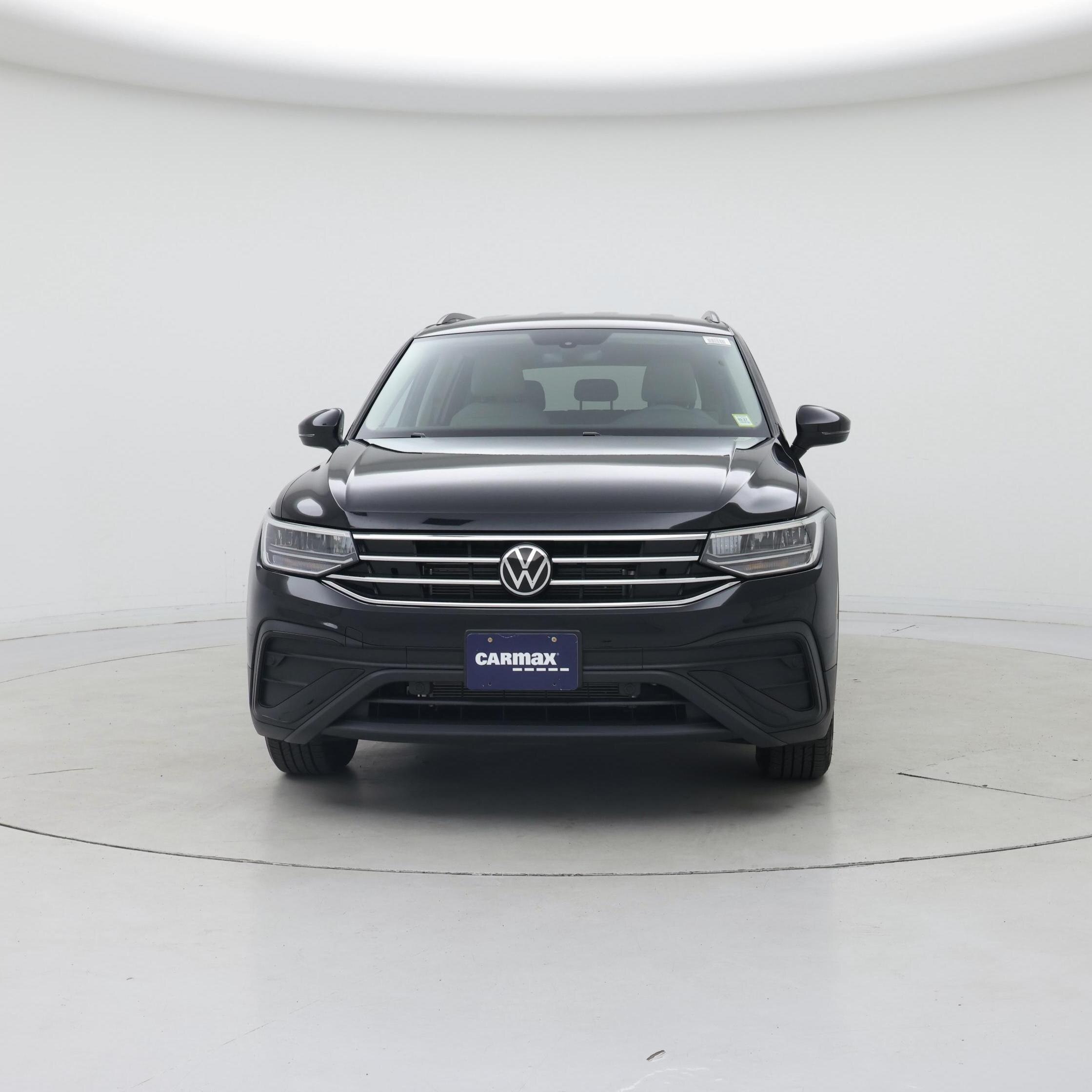Thumbnail: 2023 Volkswagen Tiguan - 5
