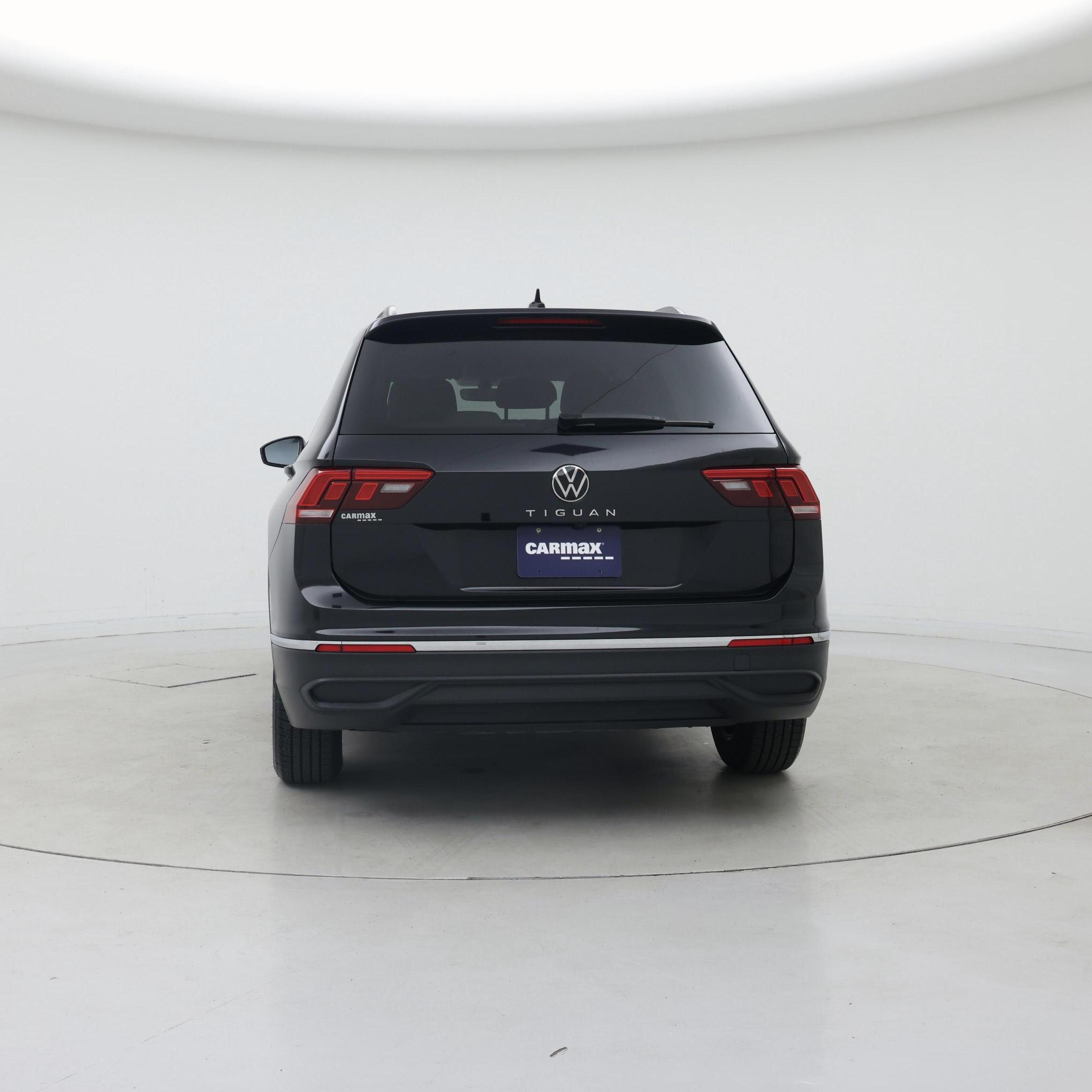 Thumbnail: 2023 Volkswagen Tiguan - 6