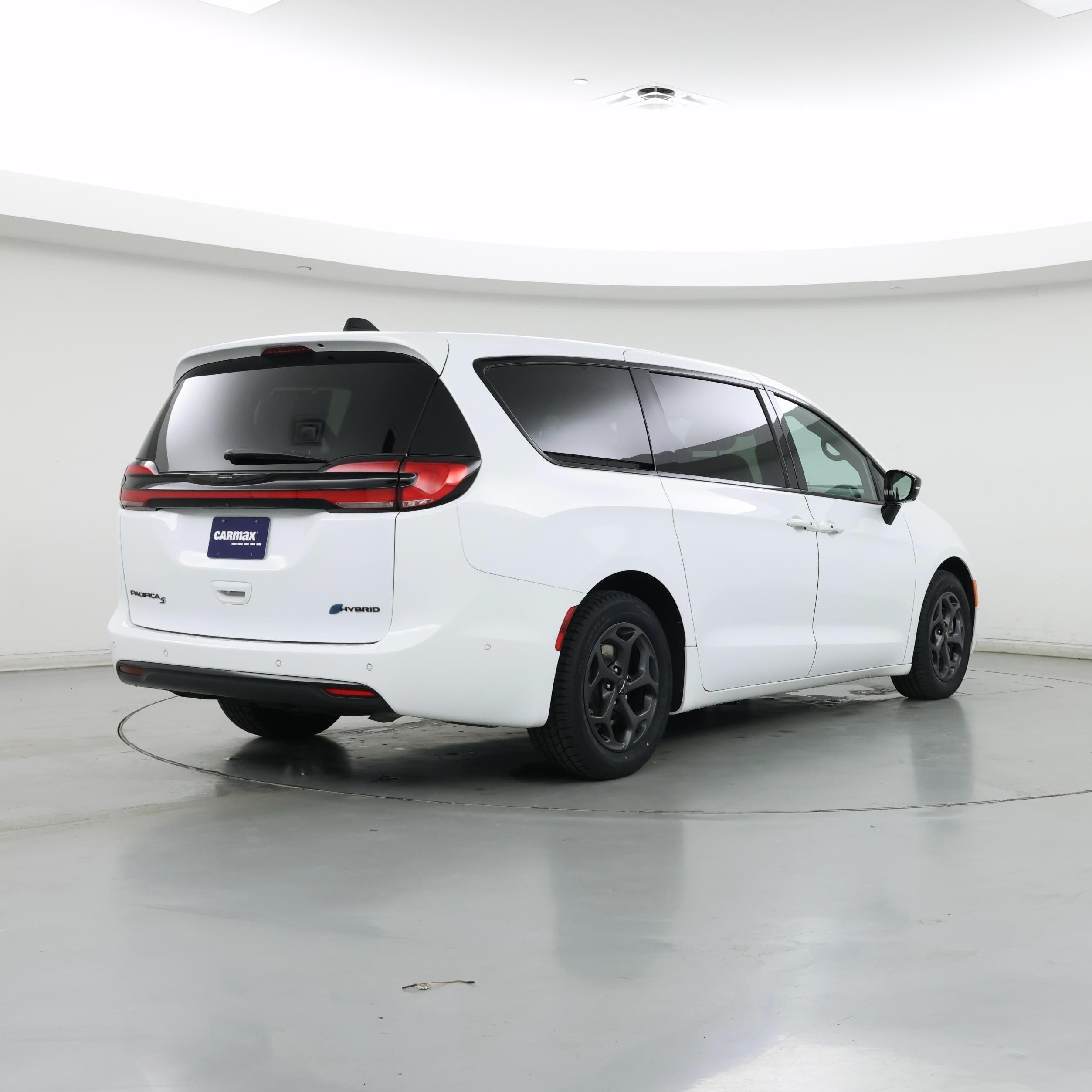 Thumbnail: 2023 Chrysler Pacifica - 8