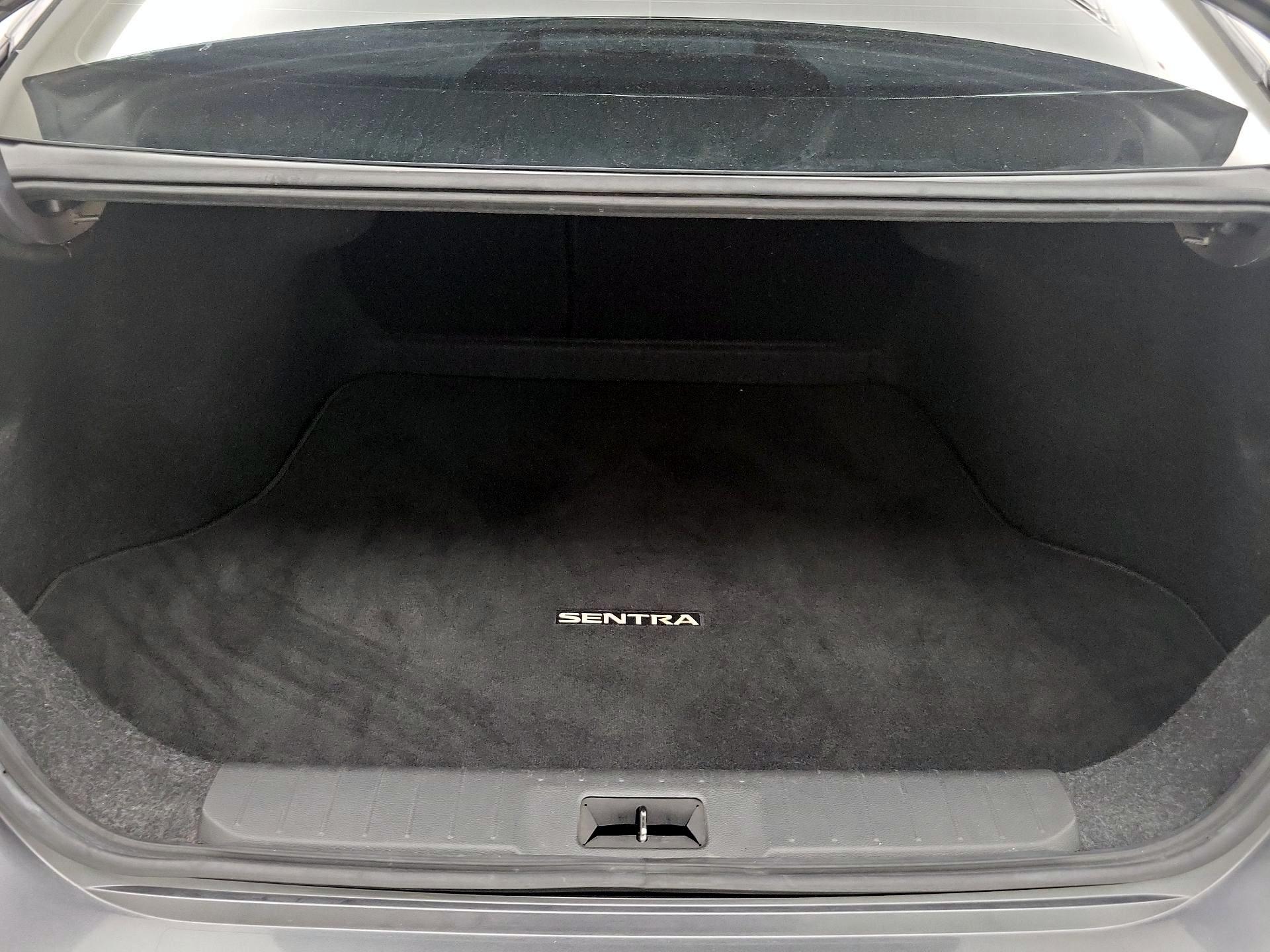Thumbnail: 2021 Nissan Sentra - 20