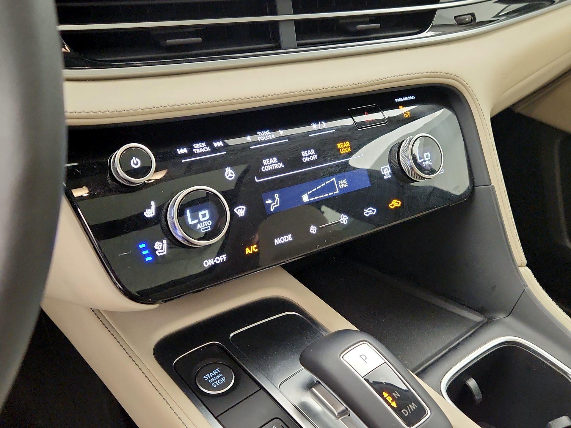 Thumbnail: 2023 INFINITI QX60 - 17