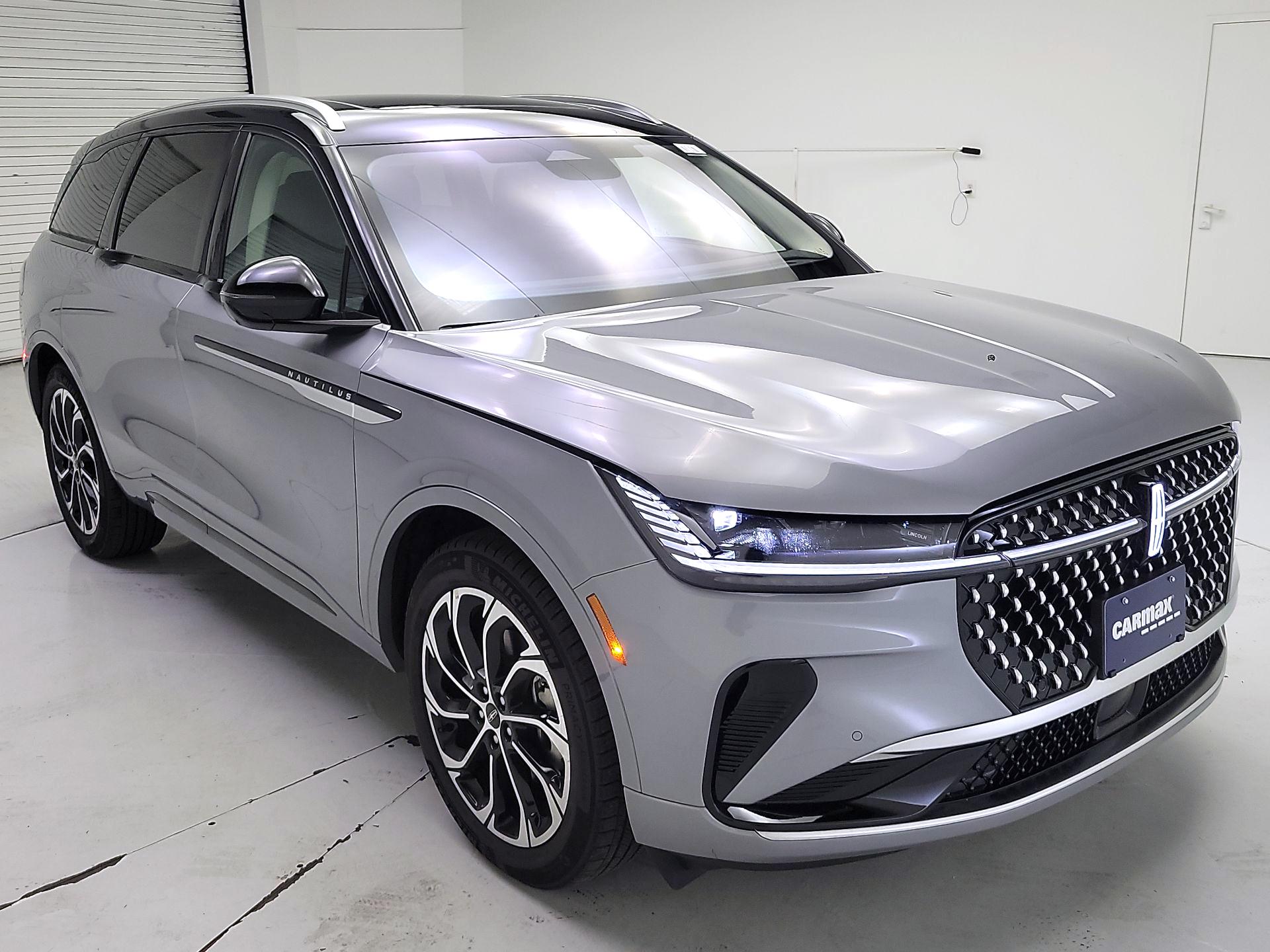 Thumbnail: 2025 Lincoln Nautilus - 1