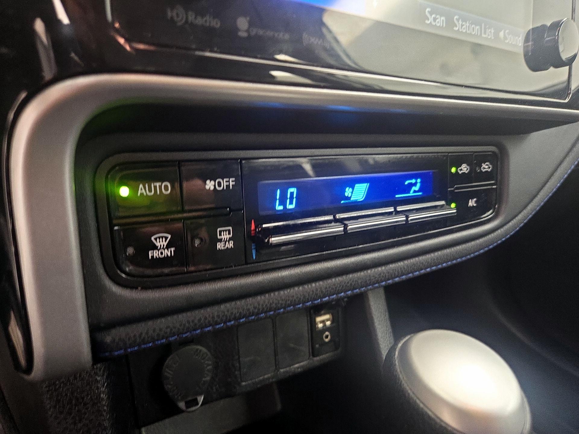 Thumbnail: 2019 Toyota Corolla - 16