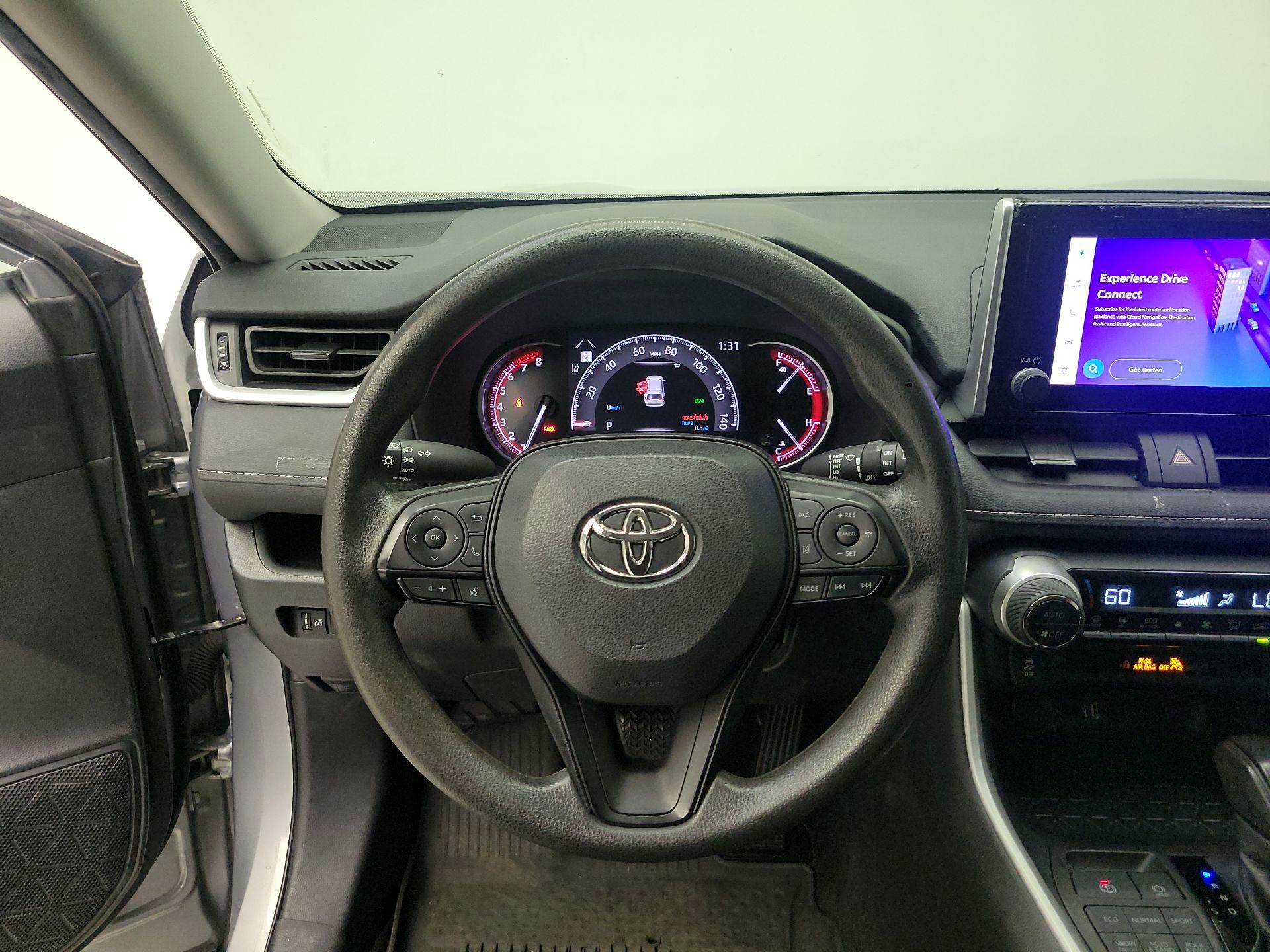 Thumbnail: 2024 Toyota RAV4 - 10