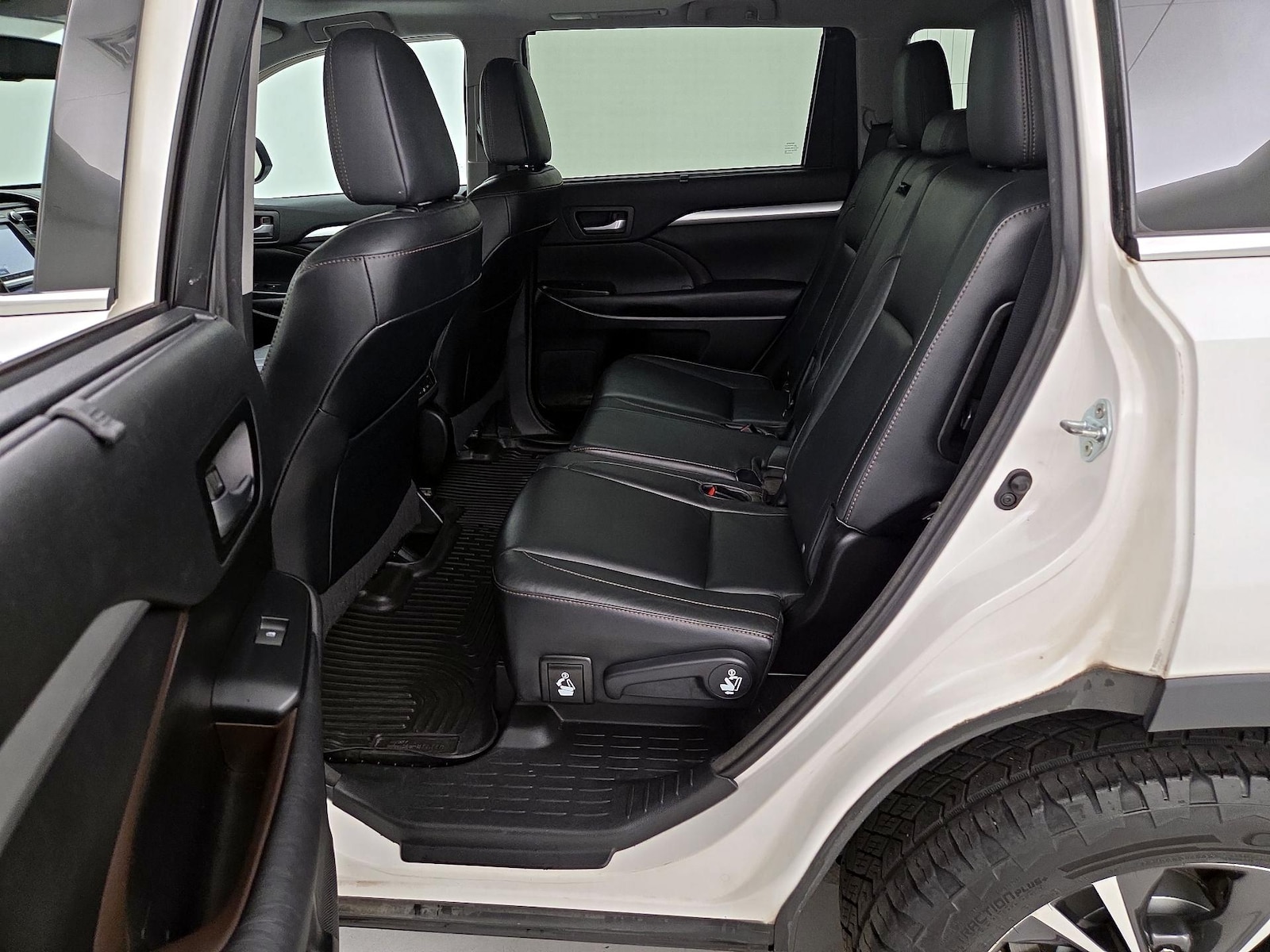 Rear Air Conditioning