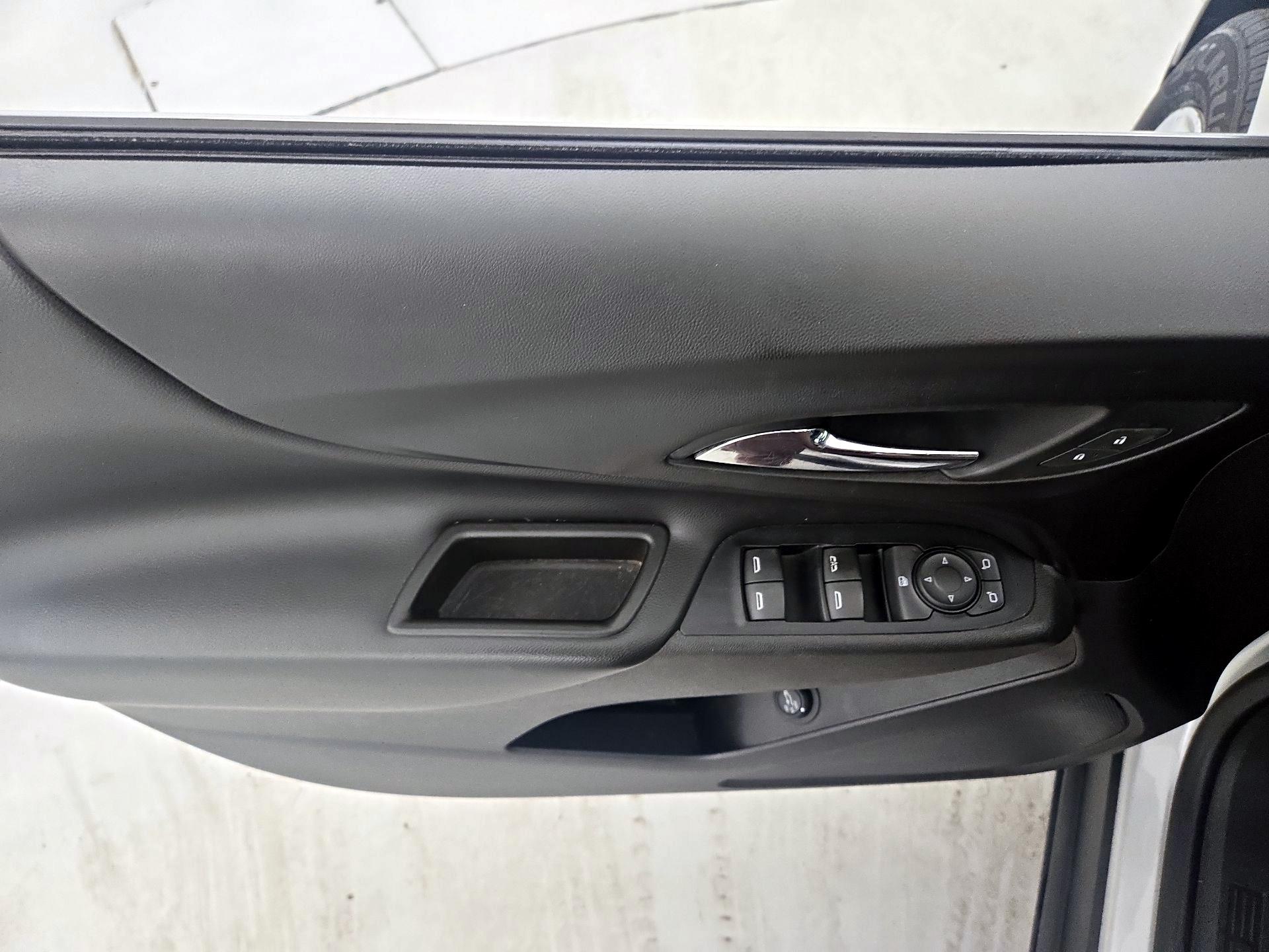 Thumbnail: 2019 Chevrolet Equinox - 12