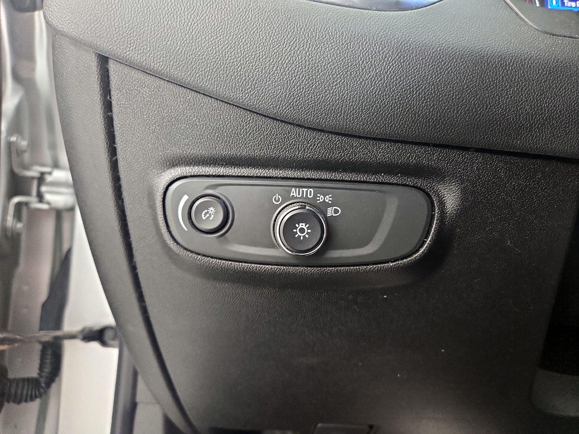 Thumbnail: 2019 Chevrolet Equinox - 13