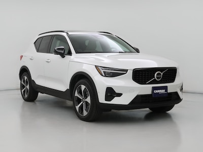 2025 Volvo XC40 B5 Plus Dark Theme