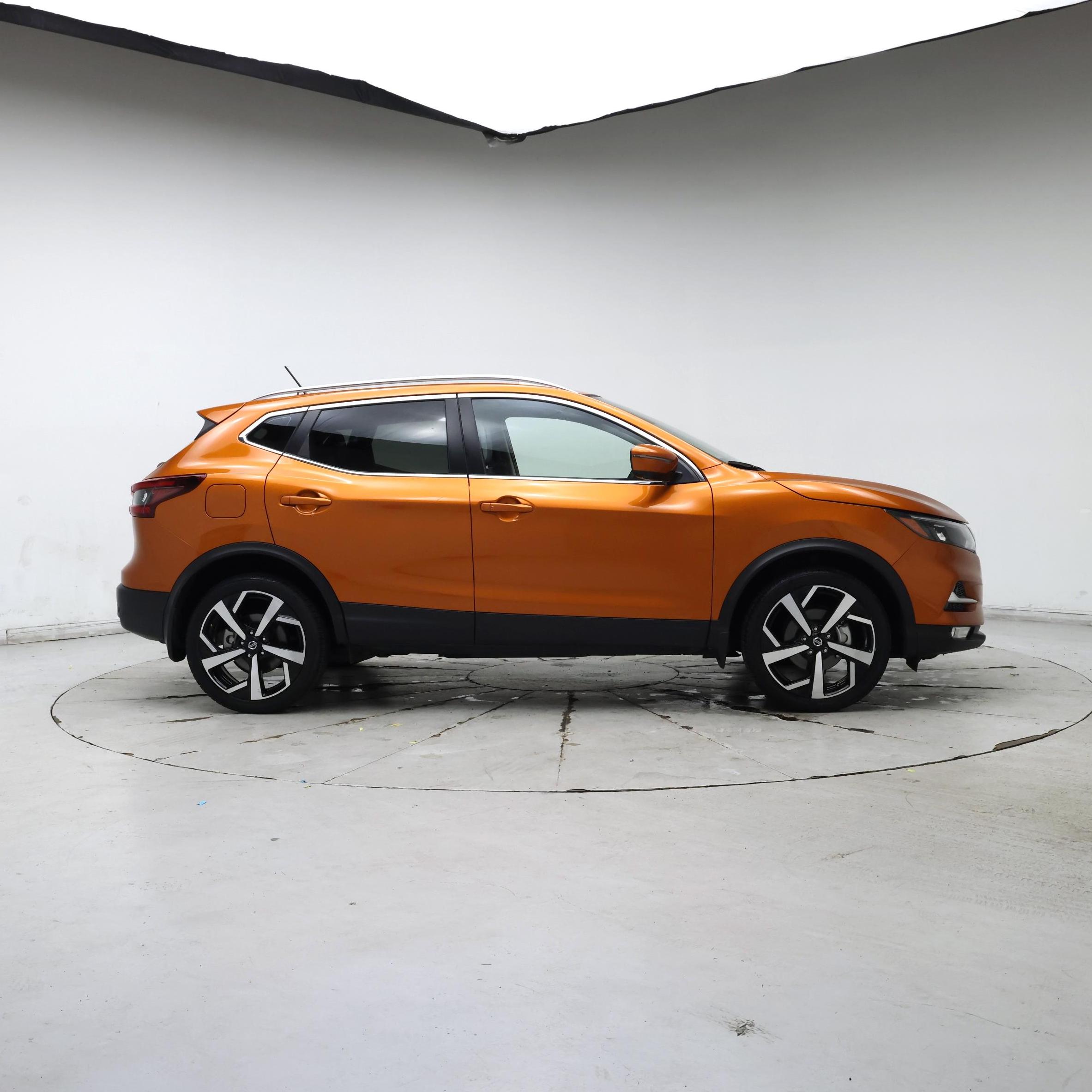 Thumbnail: 2022 Nissan Rogue Sport - 7