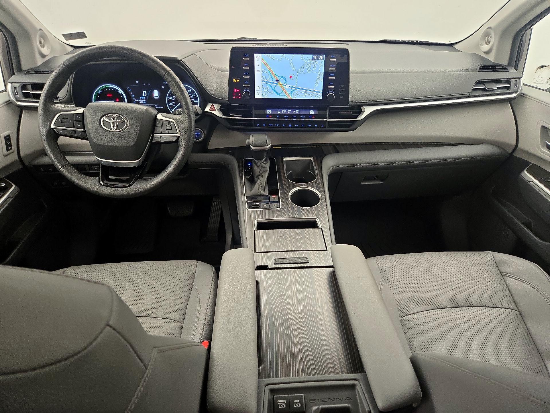 Thumbnail: 2021 Toyota Sienna - 9