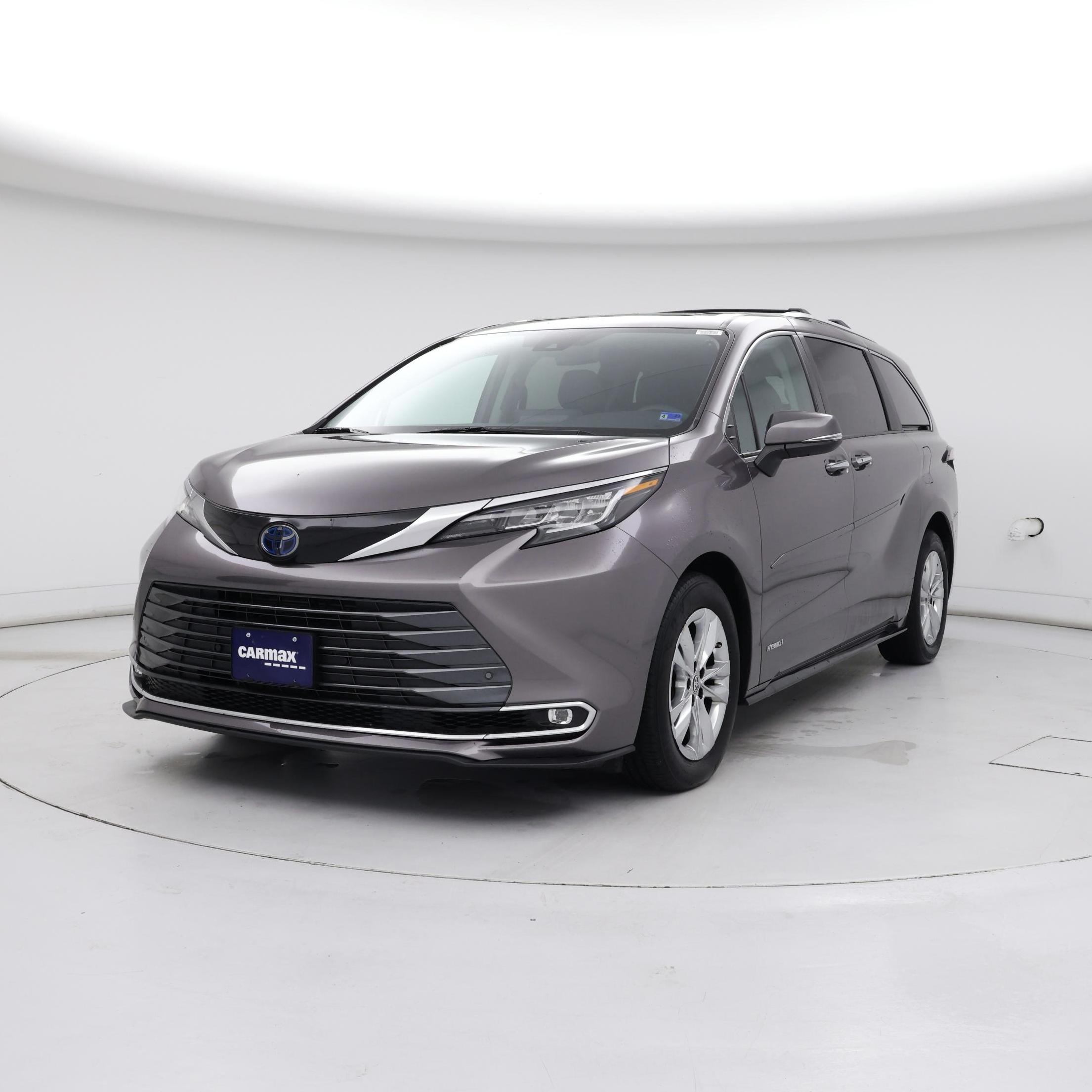 Thumbnail: 2021 Toyota Sienna - 4