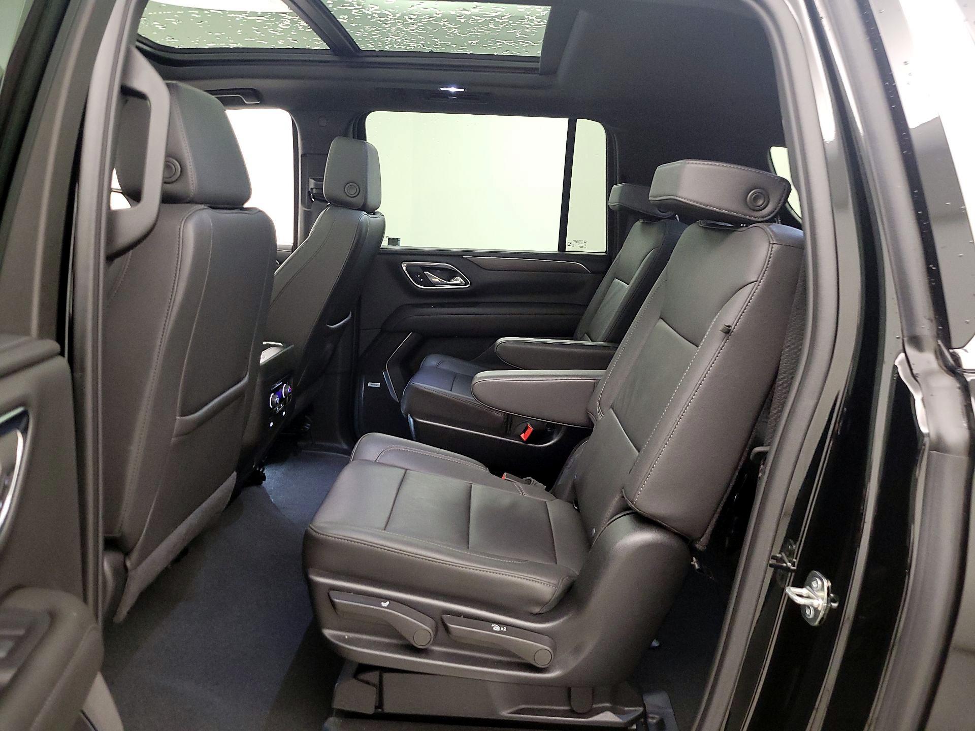 Thumbnail: 2024 Chevrolet Suburban - 20