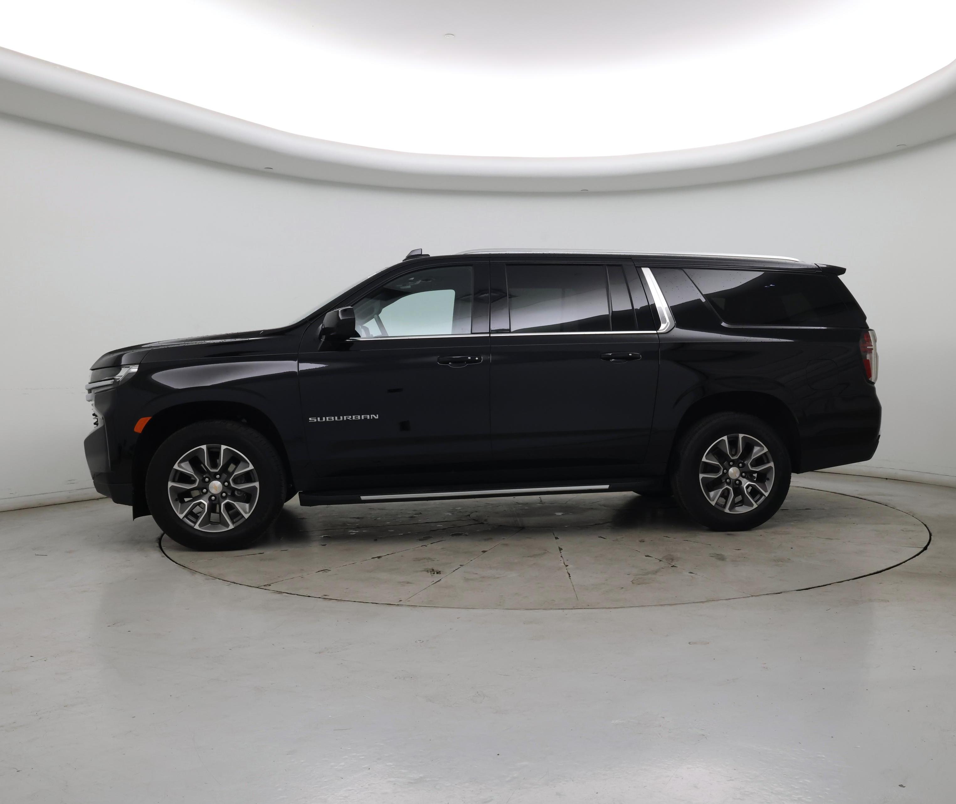 Thumbnail: 2024 Chevrolet Suburban - 3
