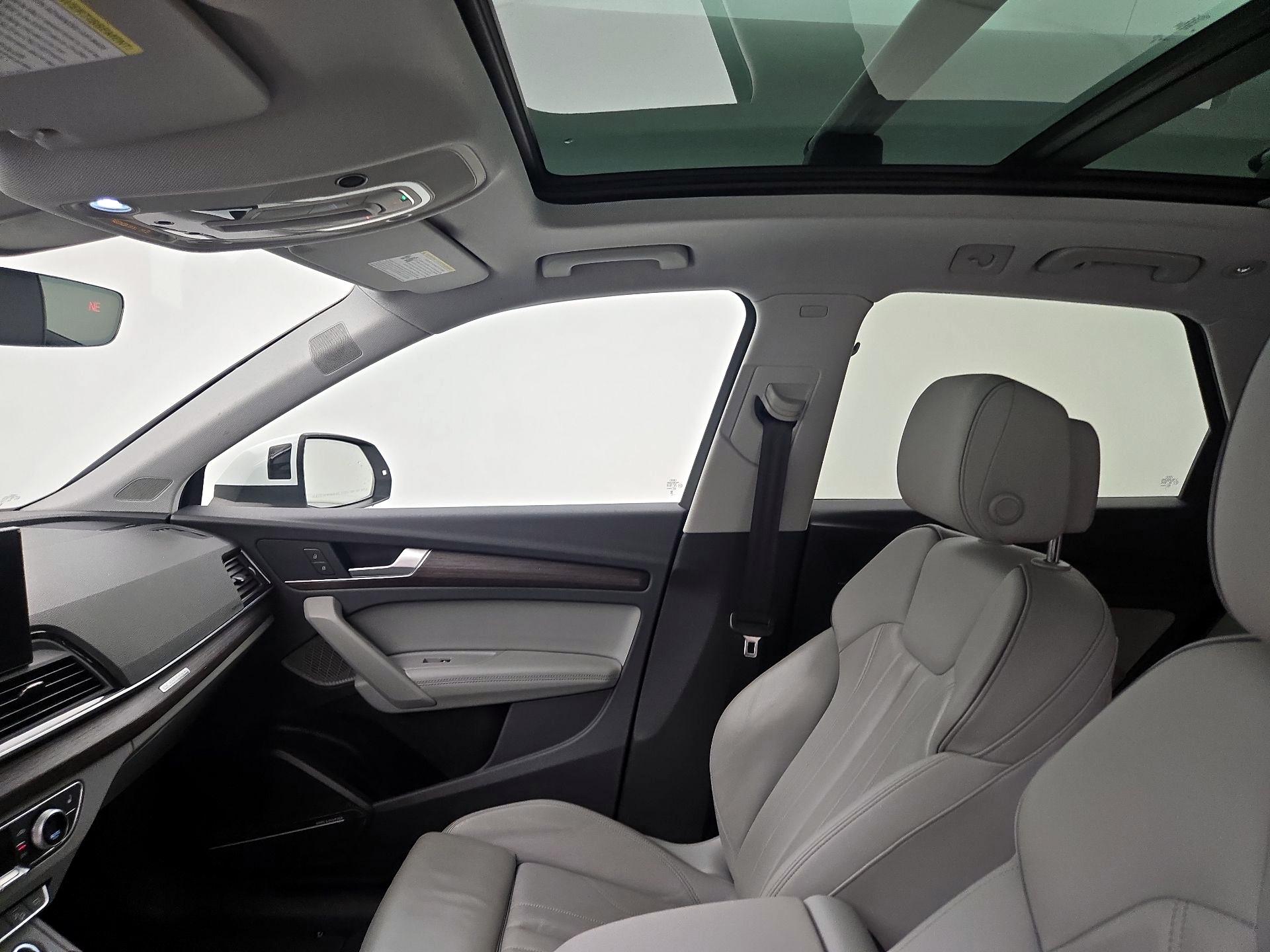 Thumbnail: 2024 Audi Q5 - 20