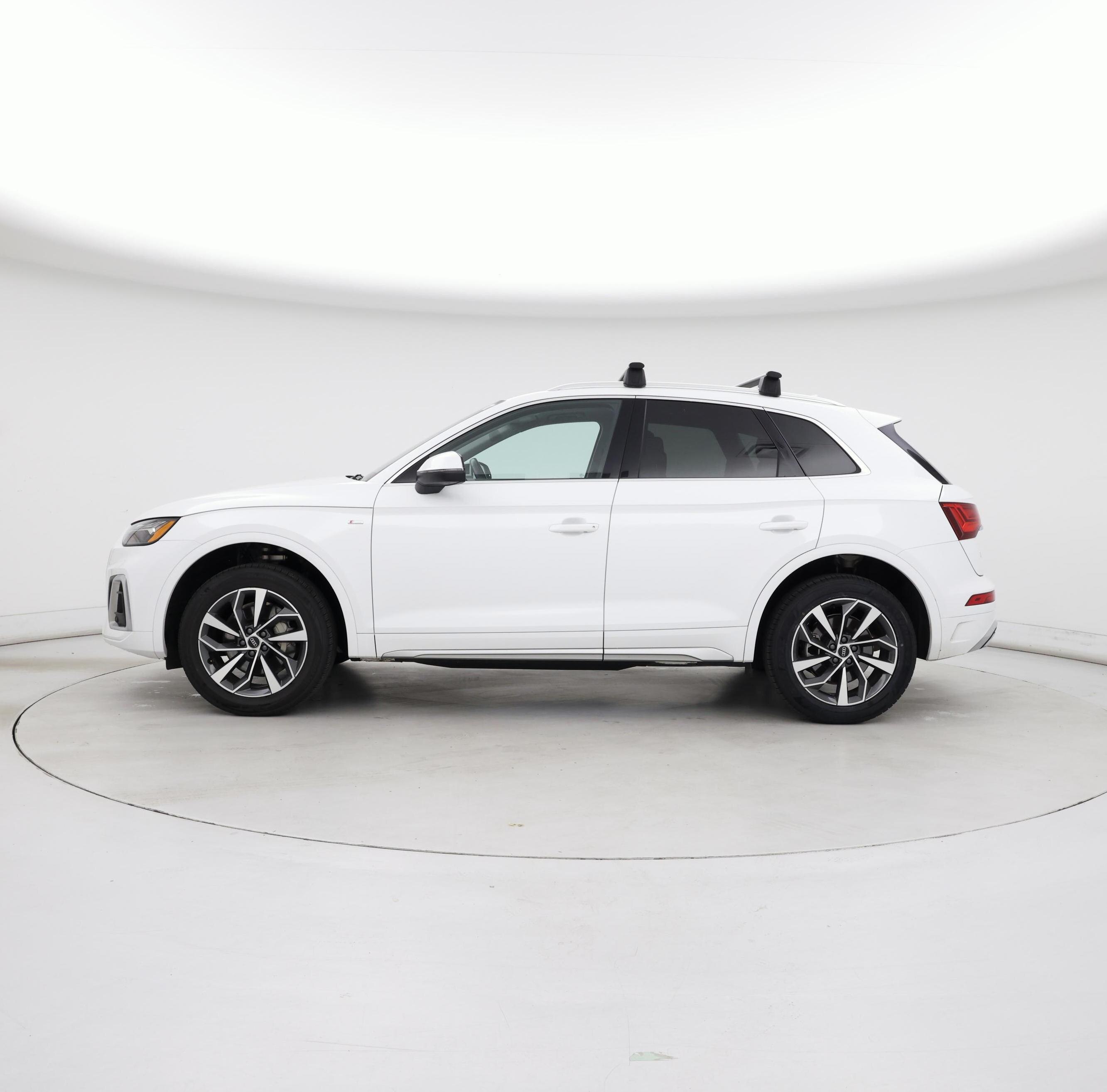 Thumbnail: 2024 Audi Q5 - 3