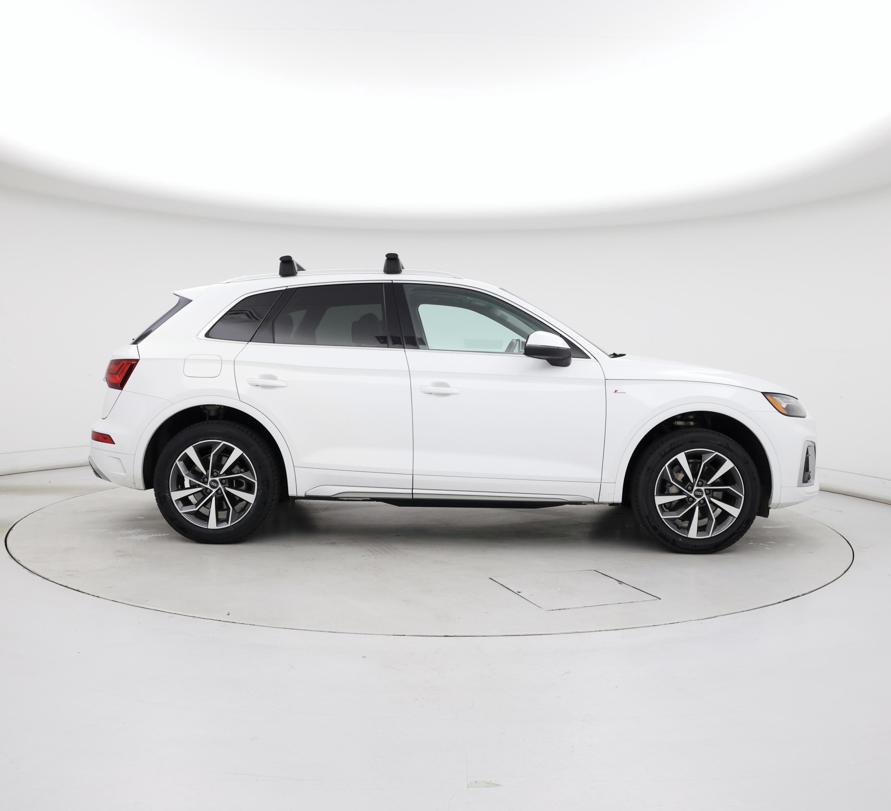 Thumbnail: 2024 Audi Q5 - 7