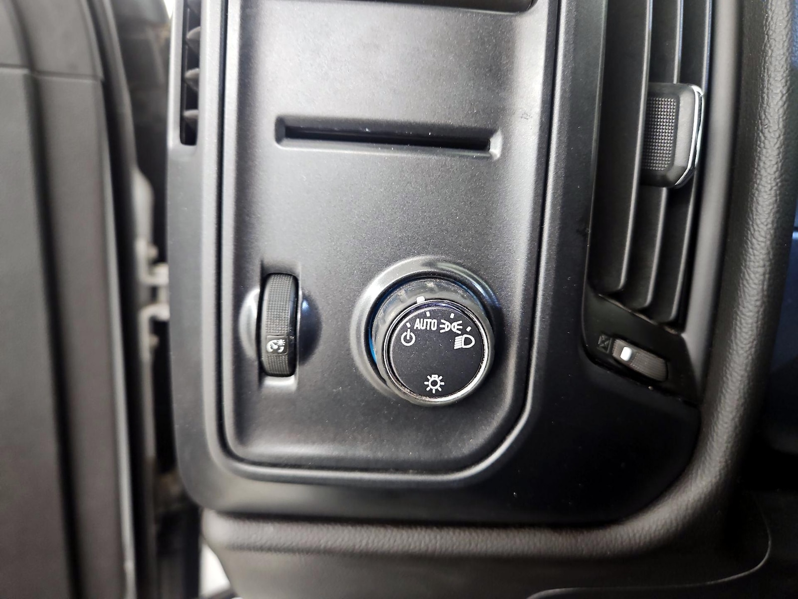 2018 Chevrolet Silverado 1500 Work Truck 1WT - Photo 14