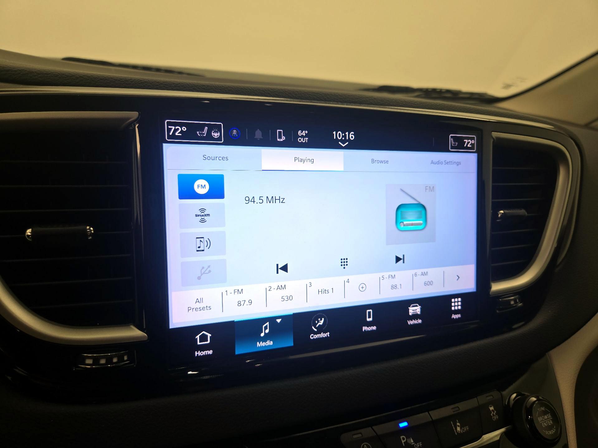 Thumbnail: 2023 Chrysler Pacifica - 15