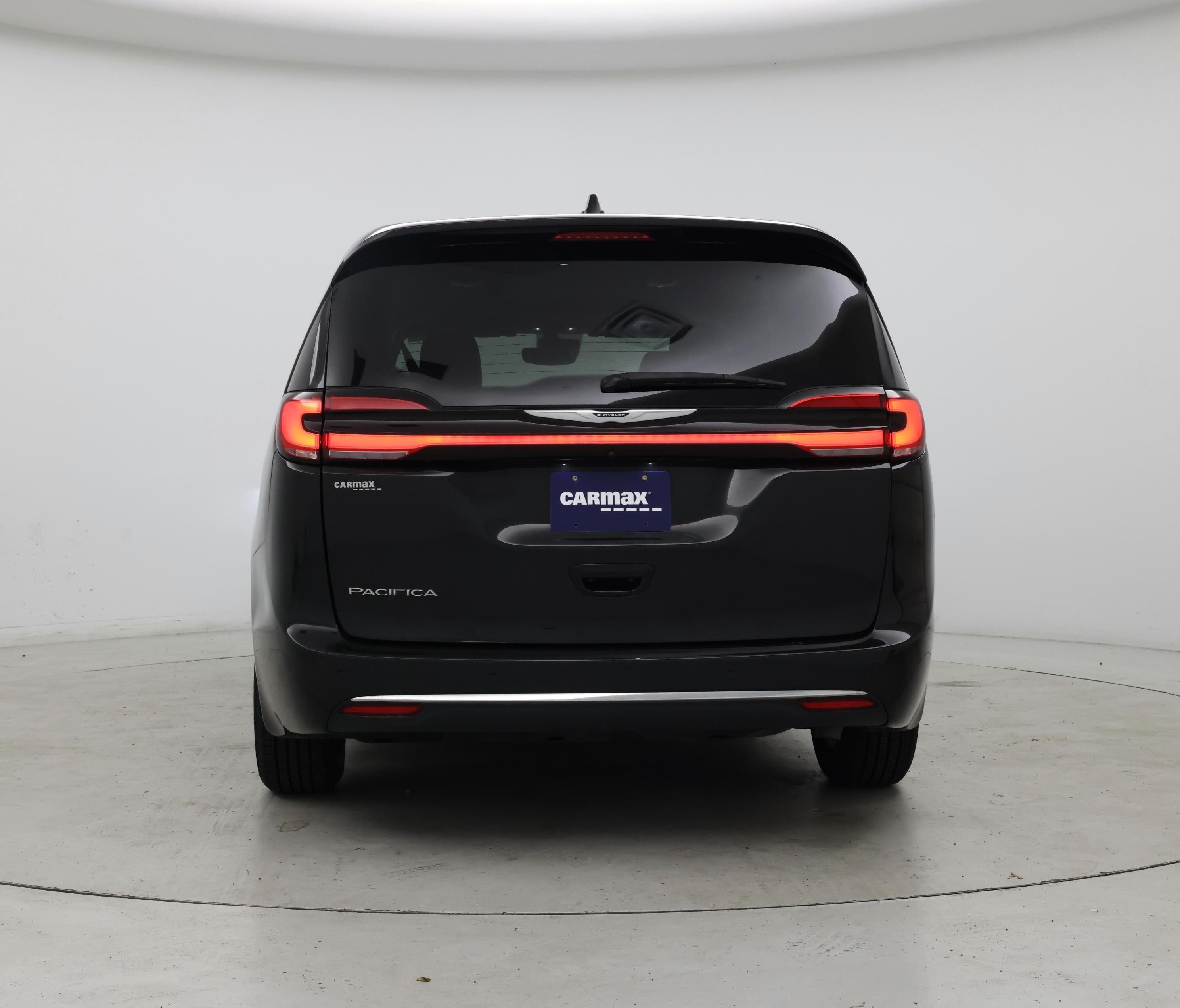 Thumbnail: 2023 Chrysler Pacifica - 6