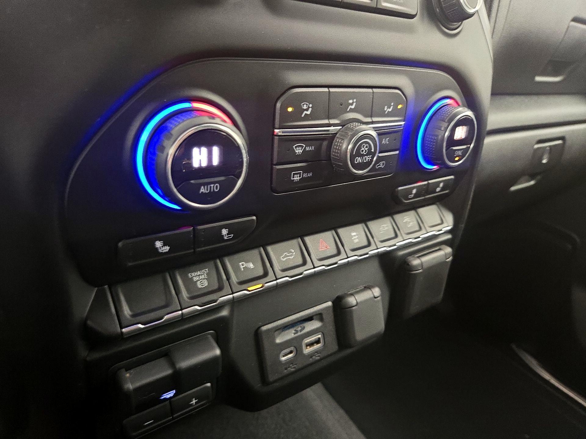 Thumbnail: 2020 Chevrolet Silverado 2500 - 16