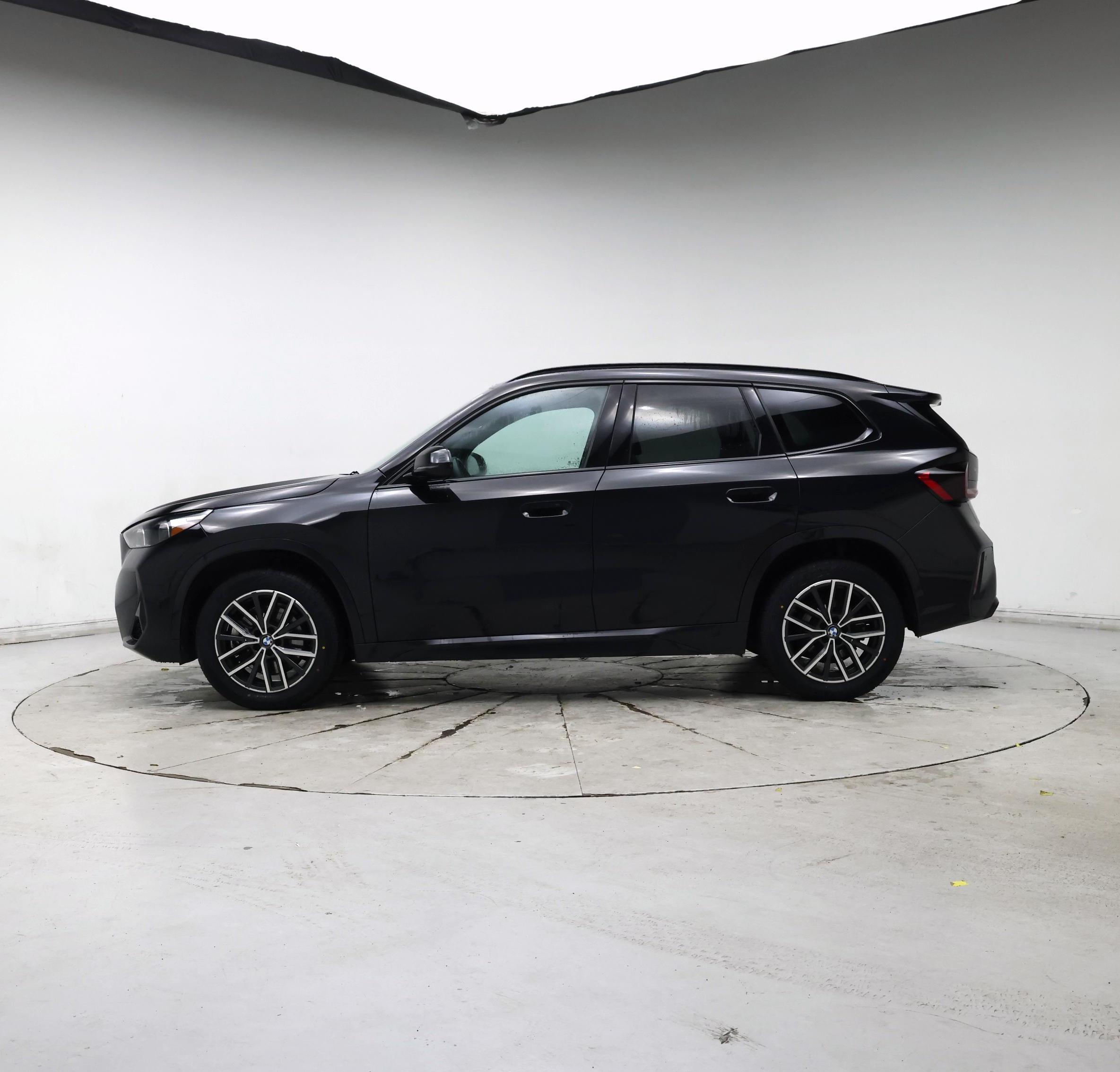 Thumbnail: 2024 BMW X1 - 3