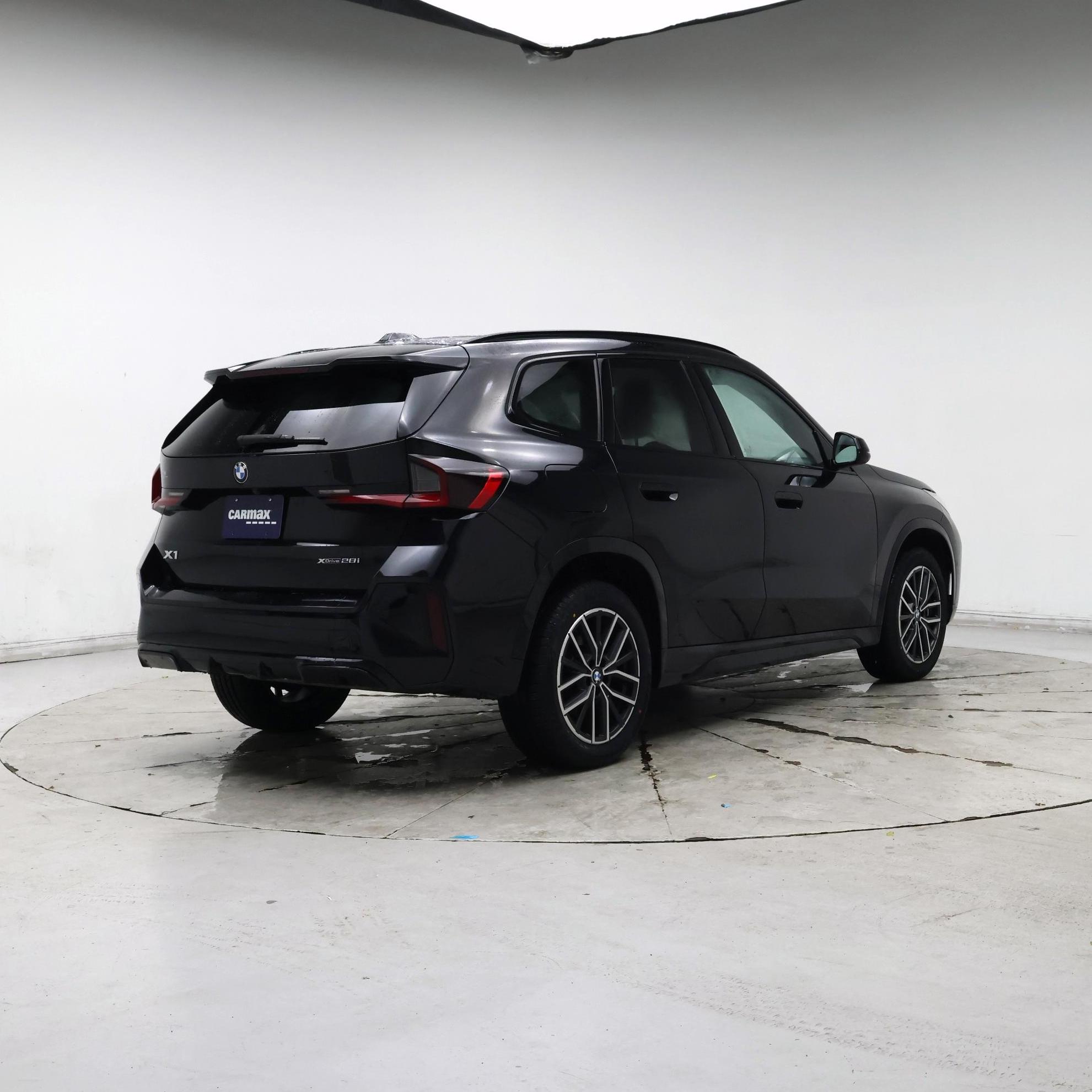 Thumbnail: 2024 BMW X1 - 8