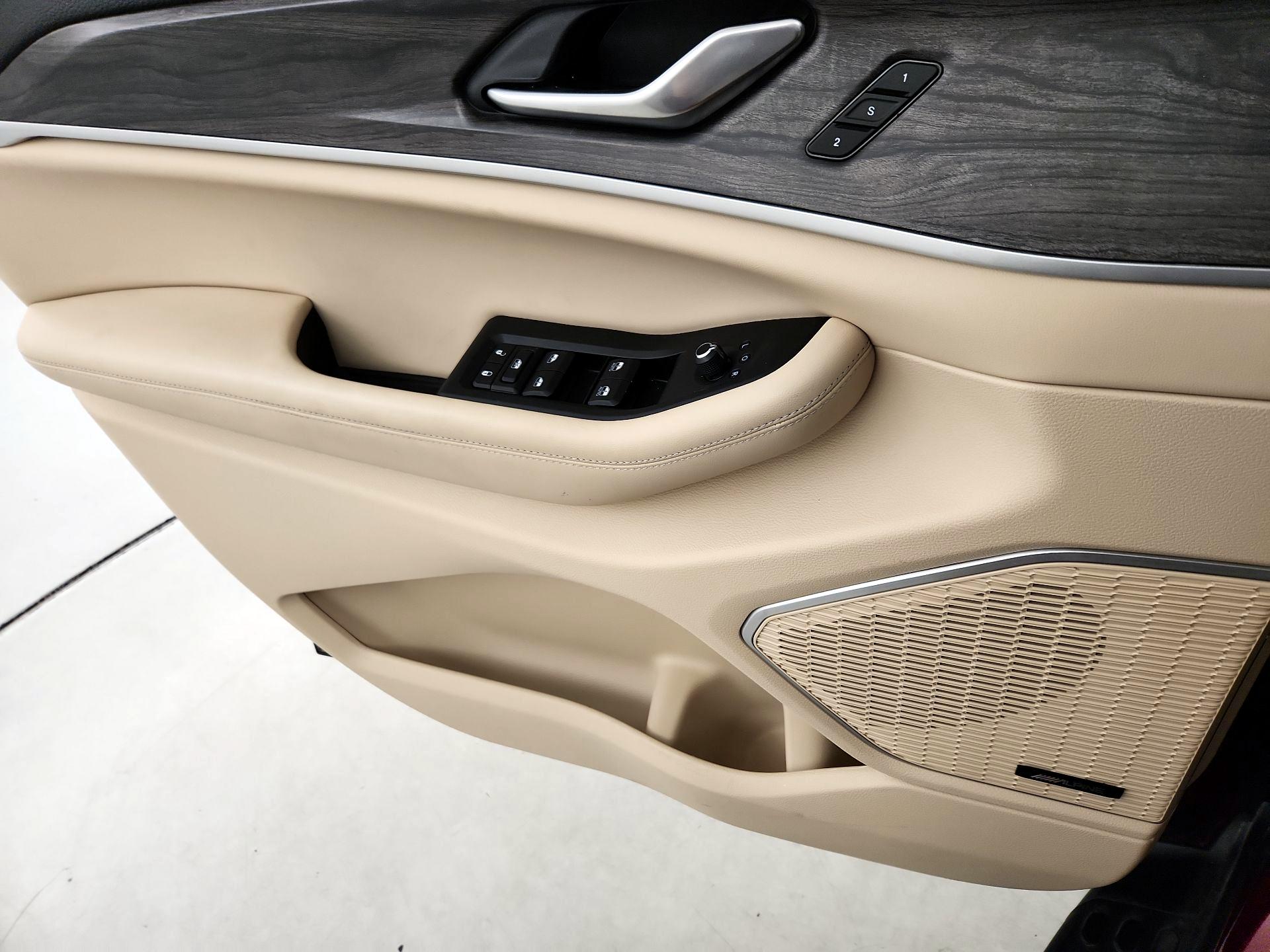Thumbnail: 2023 Jeep Grand Cherokee - 12