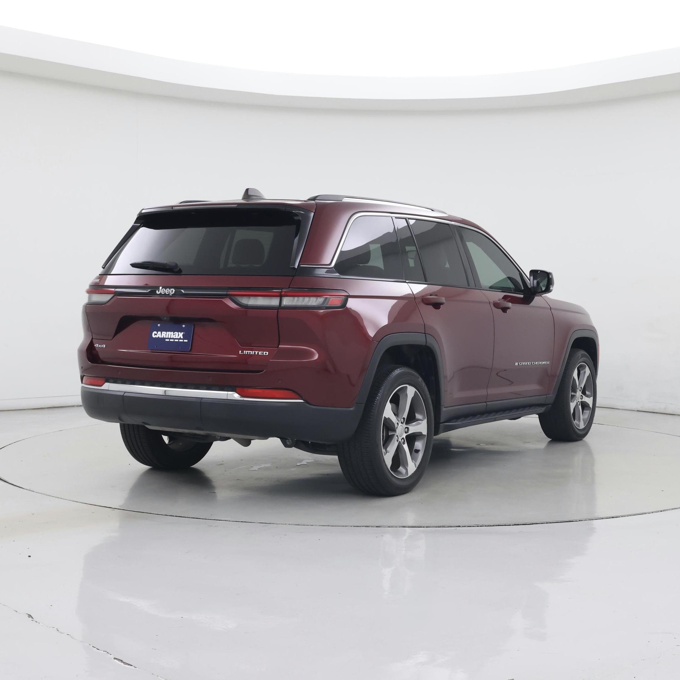 Thumbnail: 2023 Jeep Grand Cherokee - 8