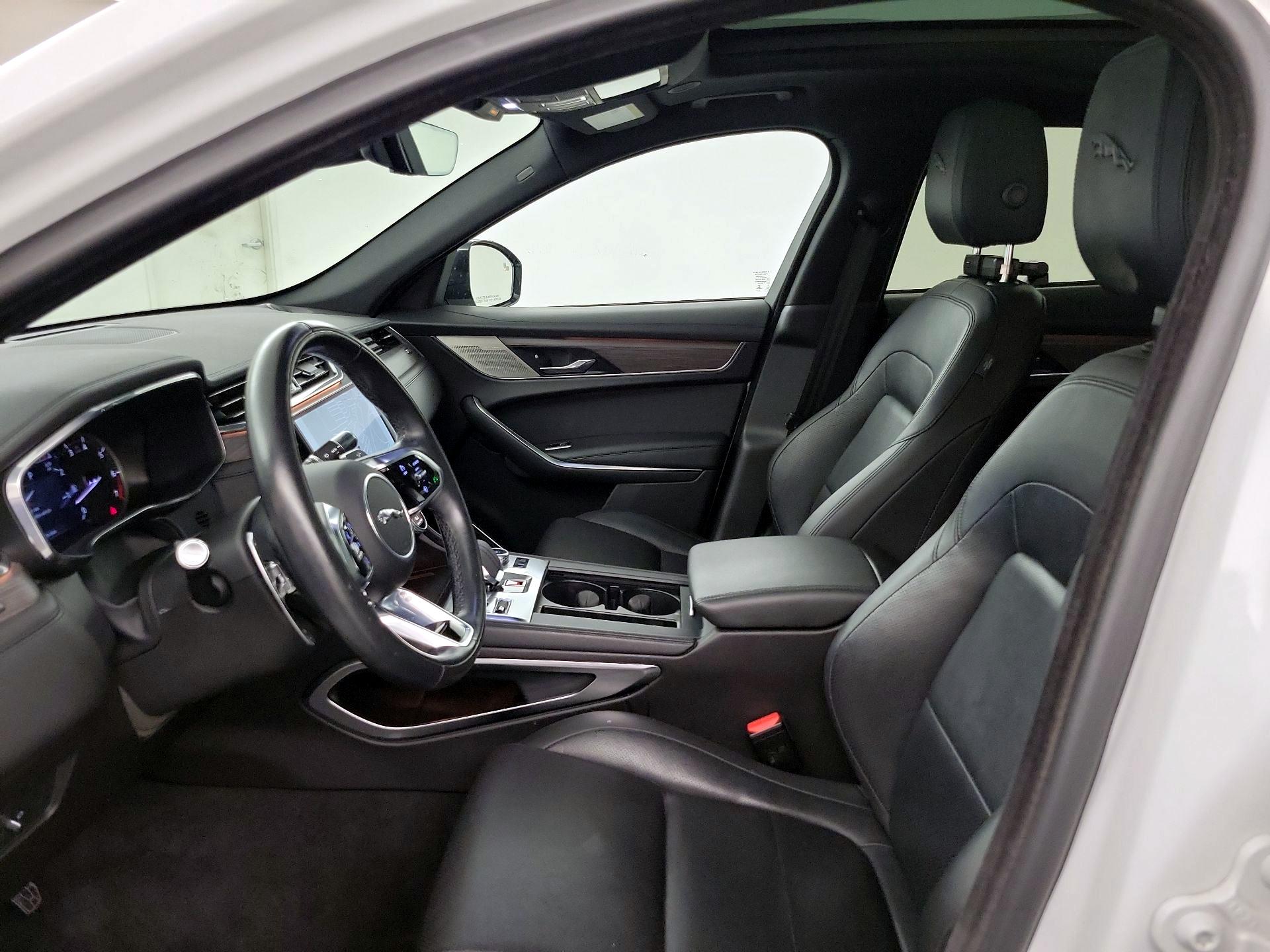 Thumbnail: 2022 Jaguar F-Pace - 11