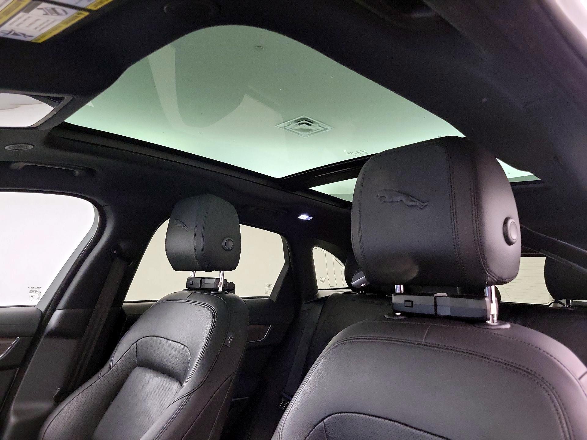 Thumbnail: 2022 Jaguar F-Pace - 20