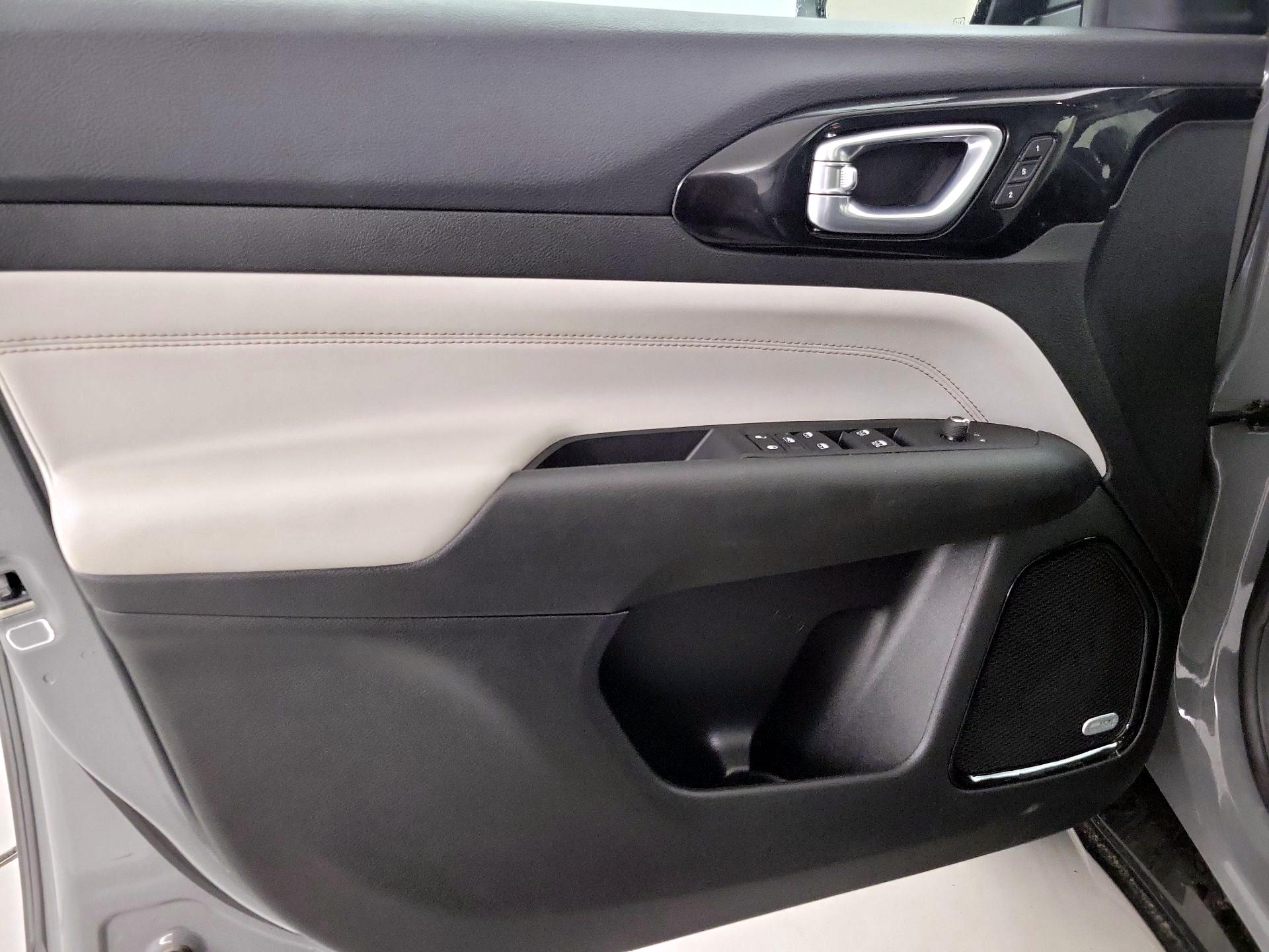 Thumbnail: 2022 Jeep Compass - 12