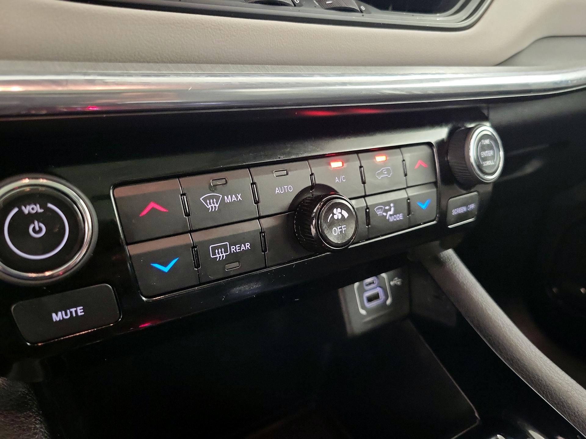 Thumbnail: 2022 Jeep Compass - 17