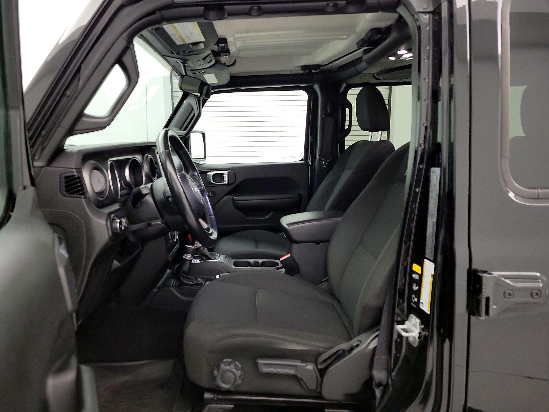 Thumbnail: 2022 Jeep Wrangler - 11