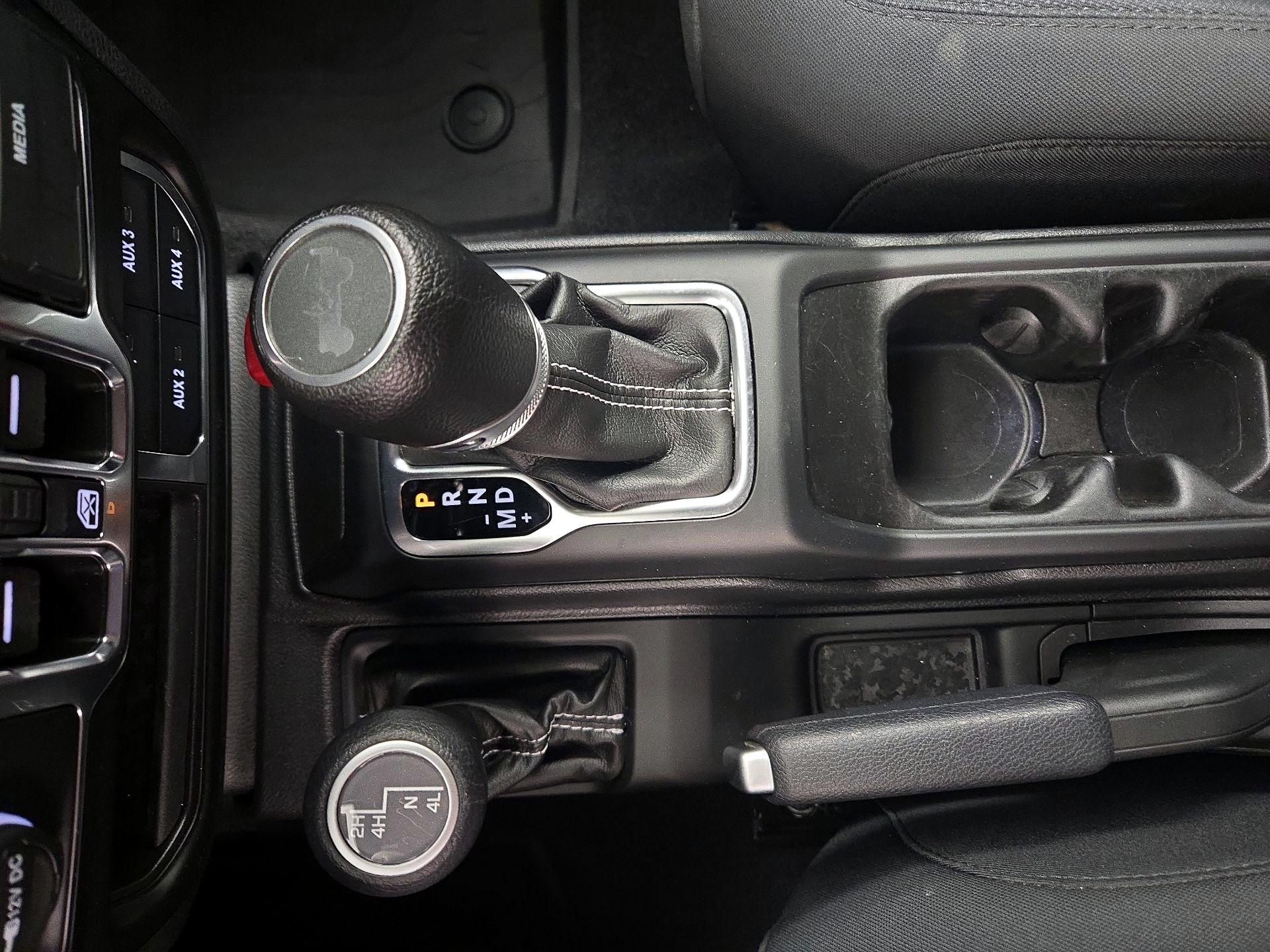 Thumbnail: 2022 Jeep Wrangler - 17