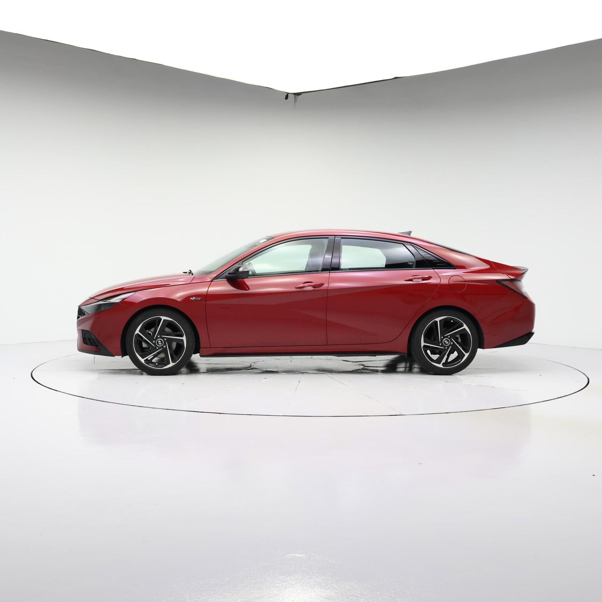 Thumbnail: 2022 Hyundai Elantra - 3