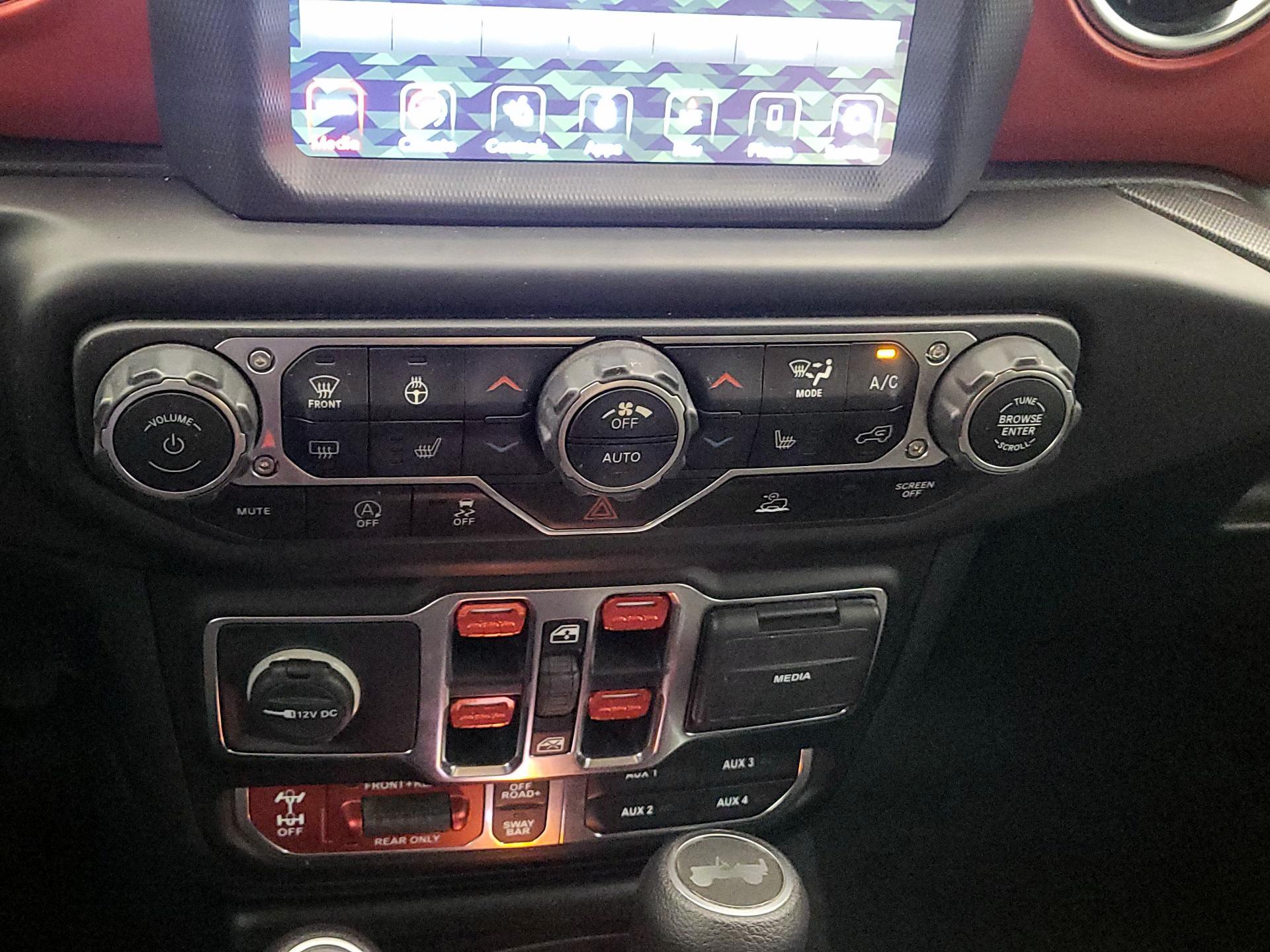 Thumbnail: 2021 Jeep Wrangler - 16