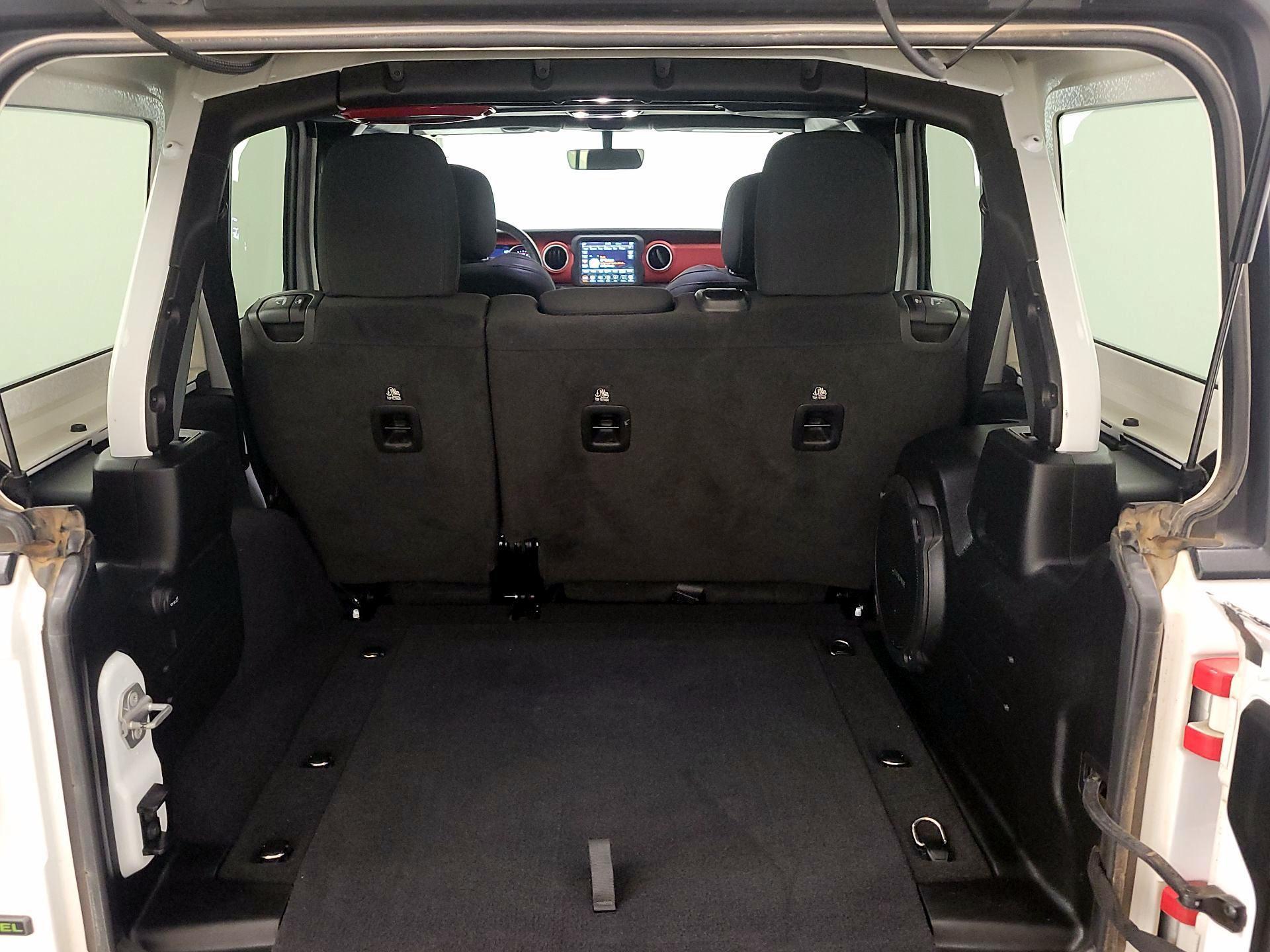 Thumbnail: 2021 Jeep Wrangler - 20