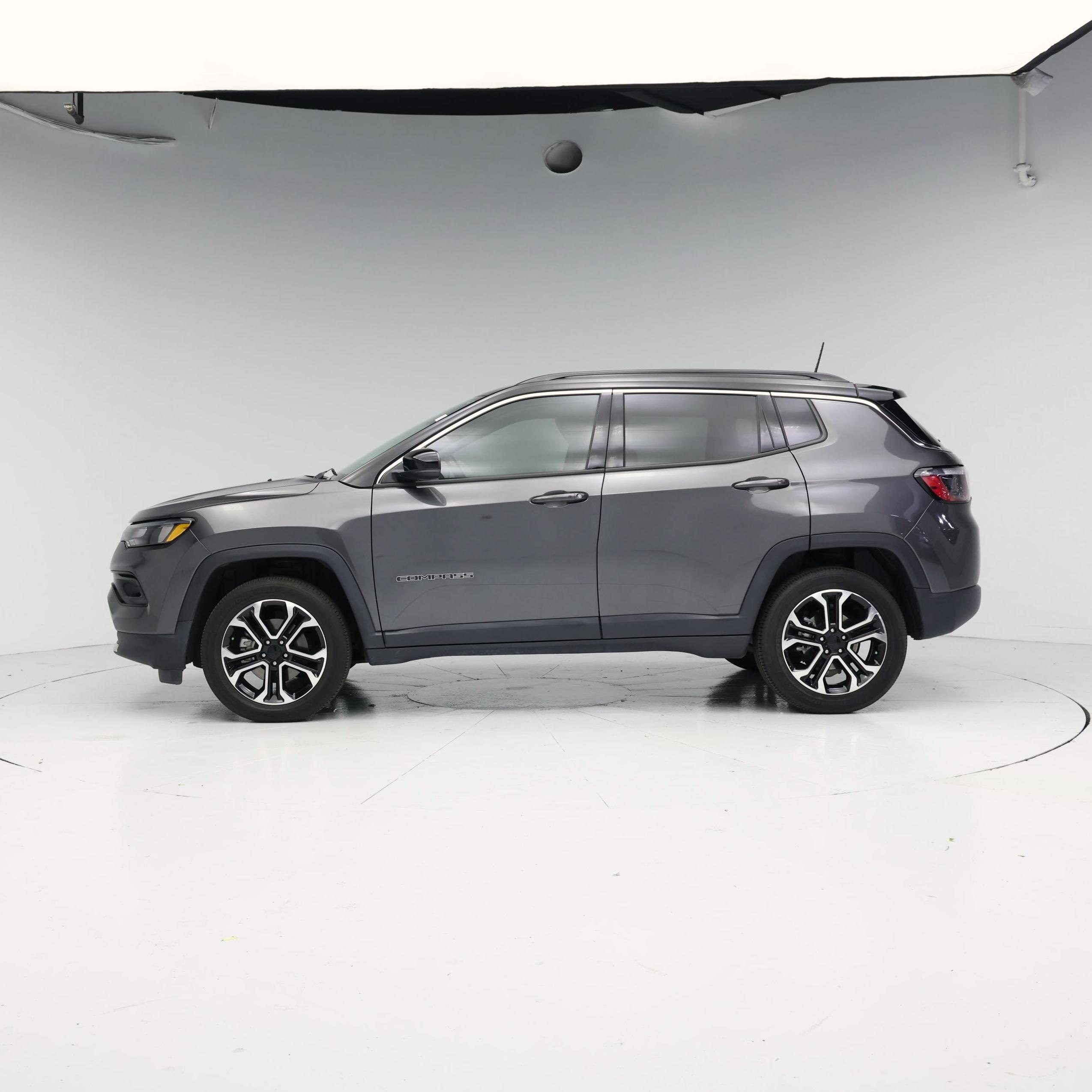 Thumbnail: 2022 Jeep Compass - 3