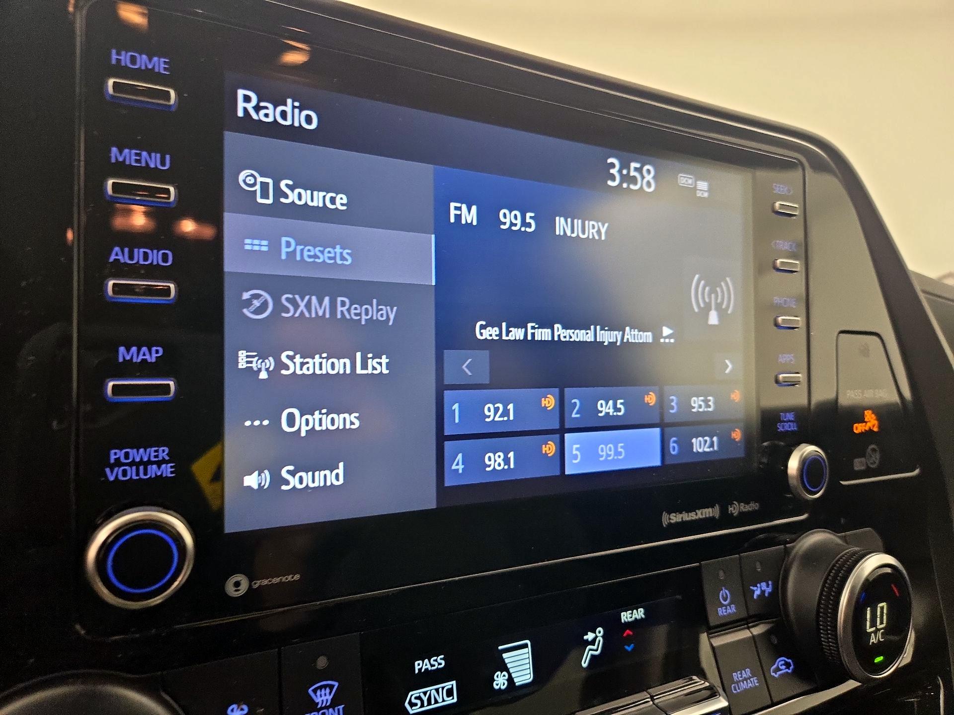 Thumbnail: 2022 Toyota Highlander - 15