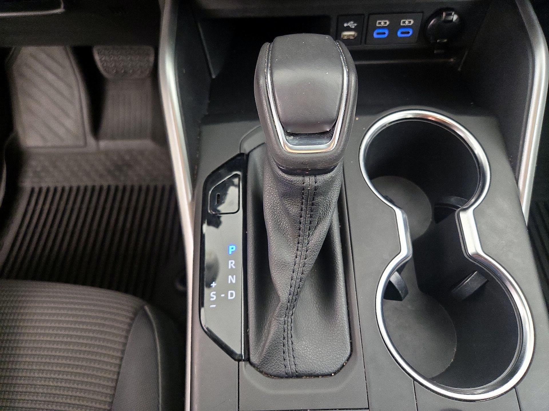 Thumbnail: 2022 Toyota Highlander - 17