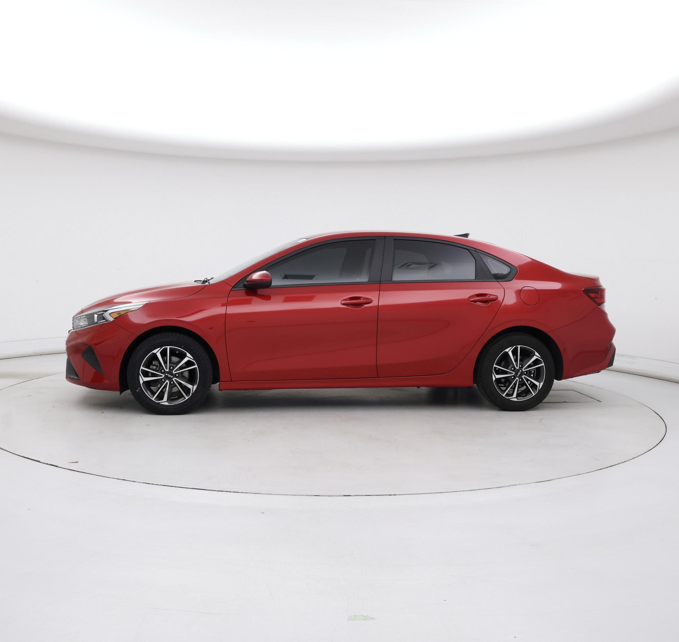 Thumbnail: 2024 Kia Forte - 3