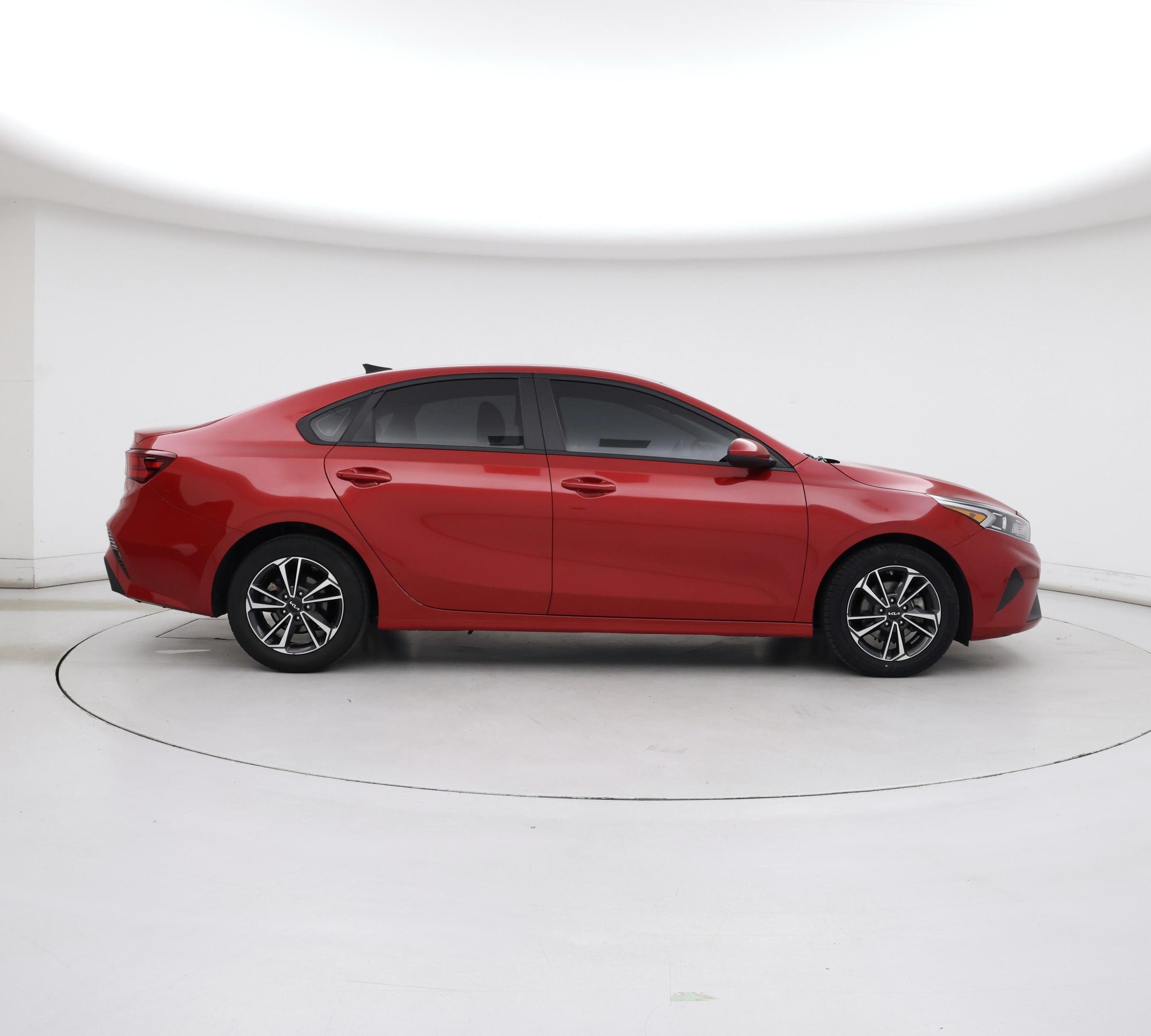 Thumbnail: 2024 Kia Forte - 7